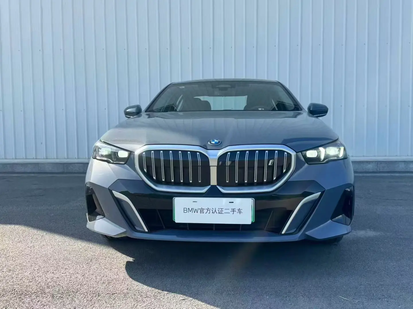BMW i5  из Китая