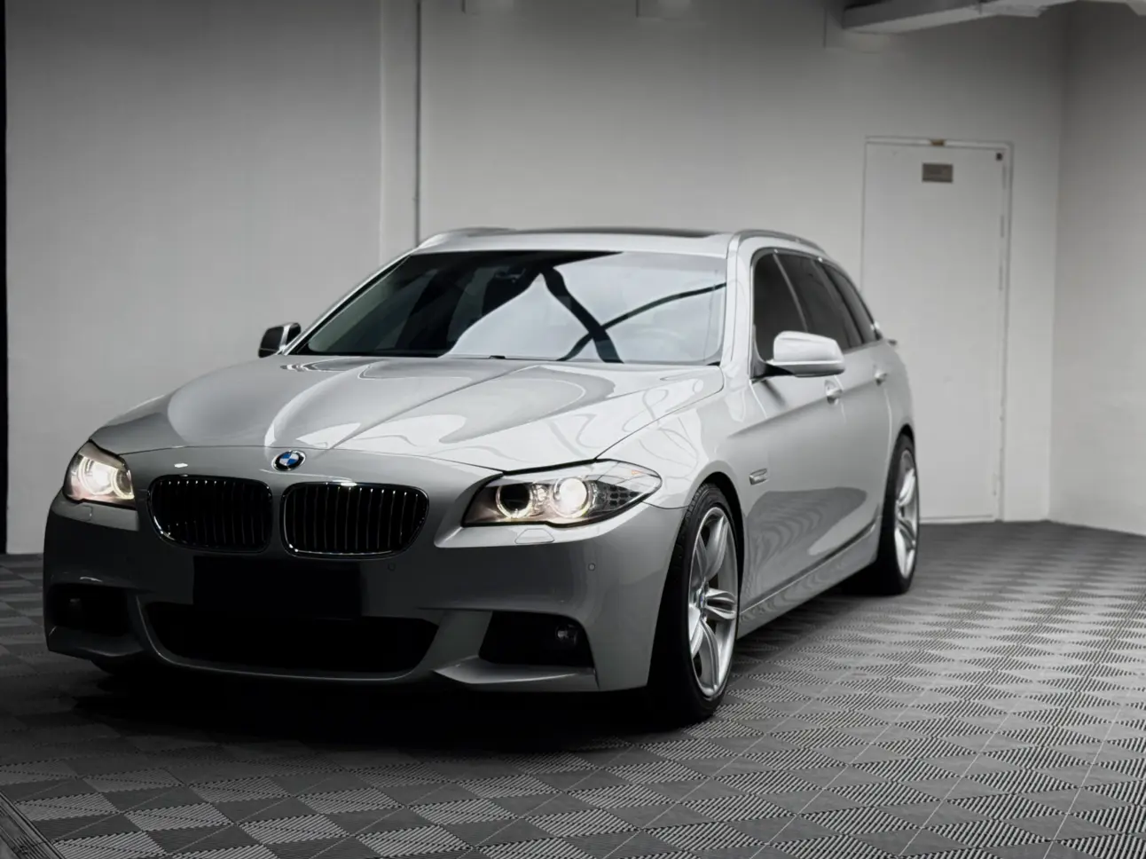 BMW 5 Series  из Китая