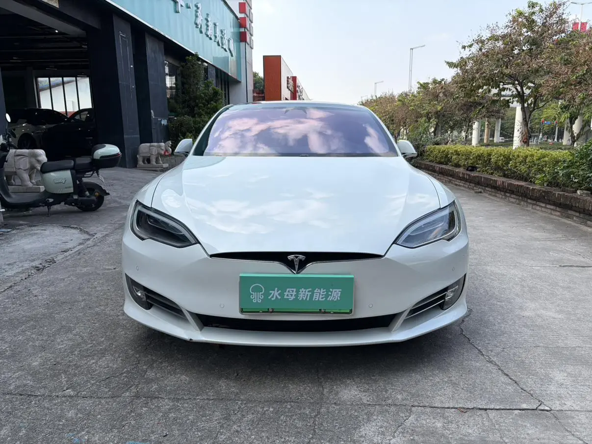 Tesla Model S  из Китая