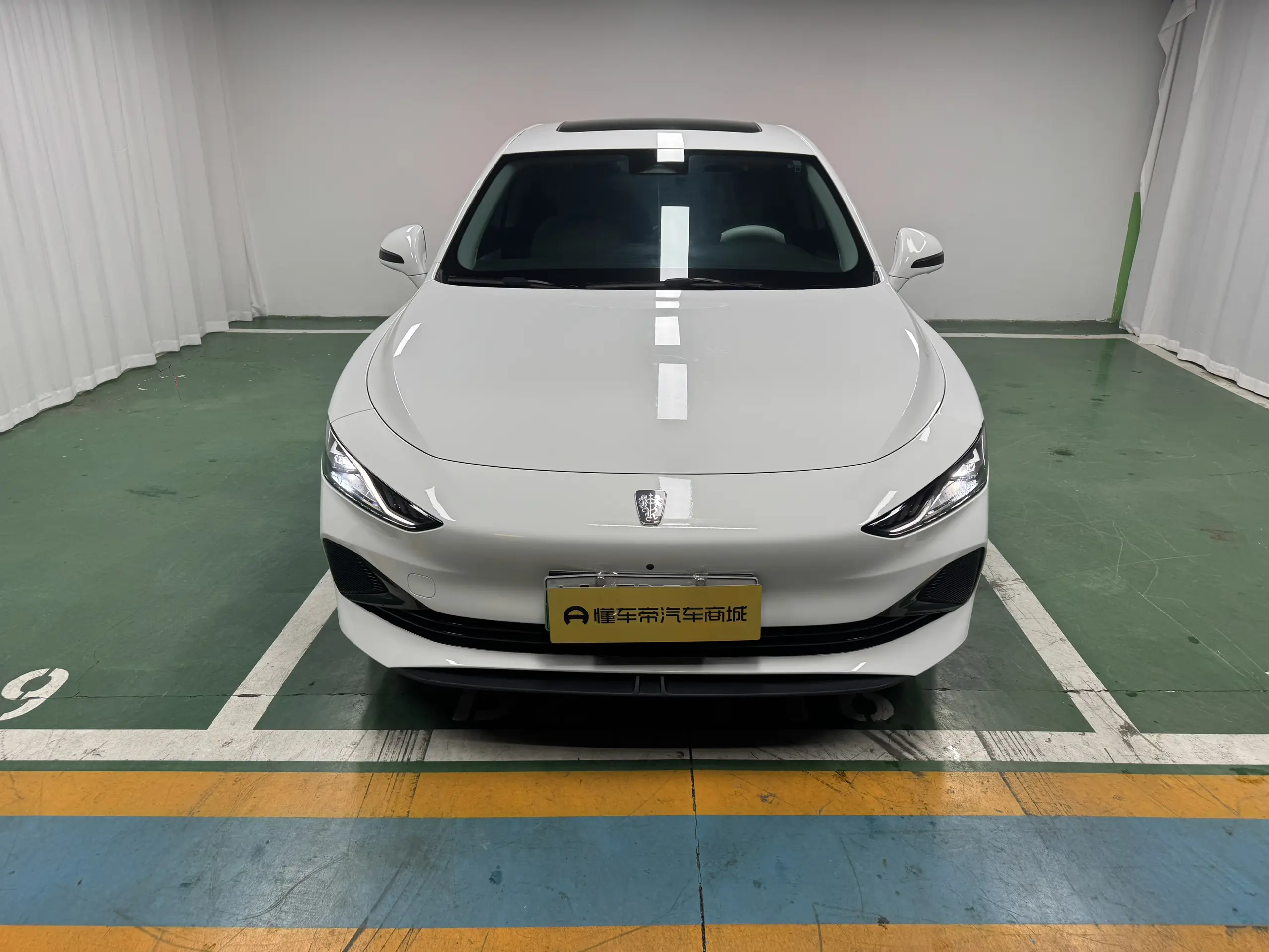 Roewe D7 DMH  из Китая