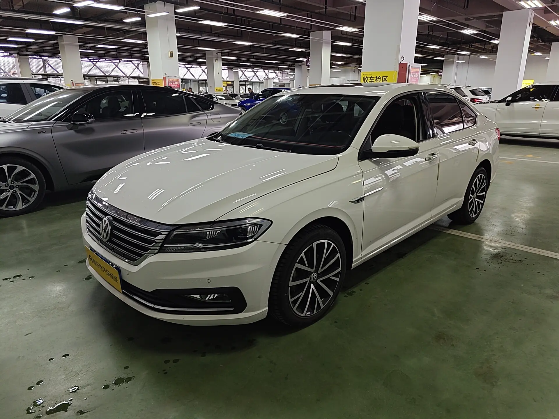 Volkswagen Lavida  из Китая