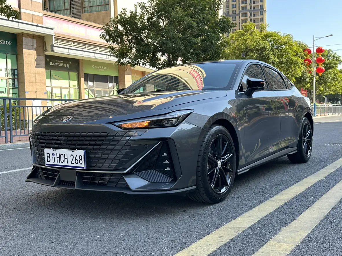 Changan UNI-V  из Китая