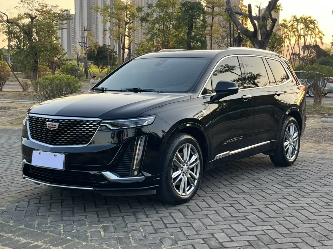 Cadillac XT6