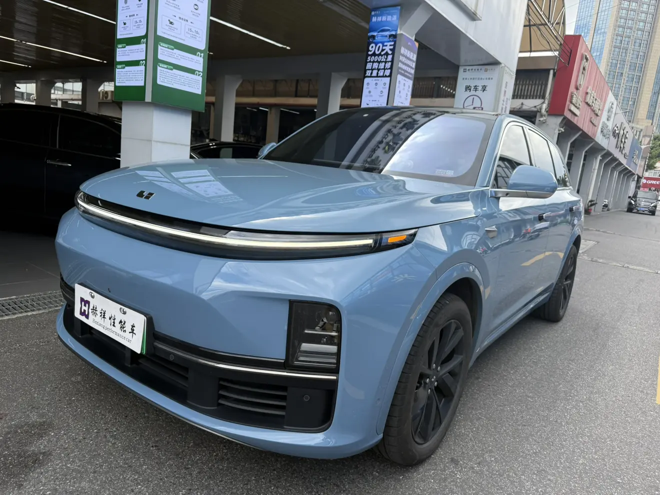 Li L7 (Ideal L7)  из Китая