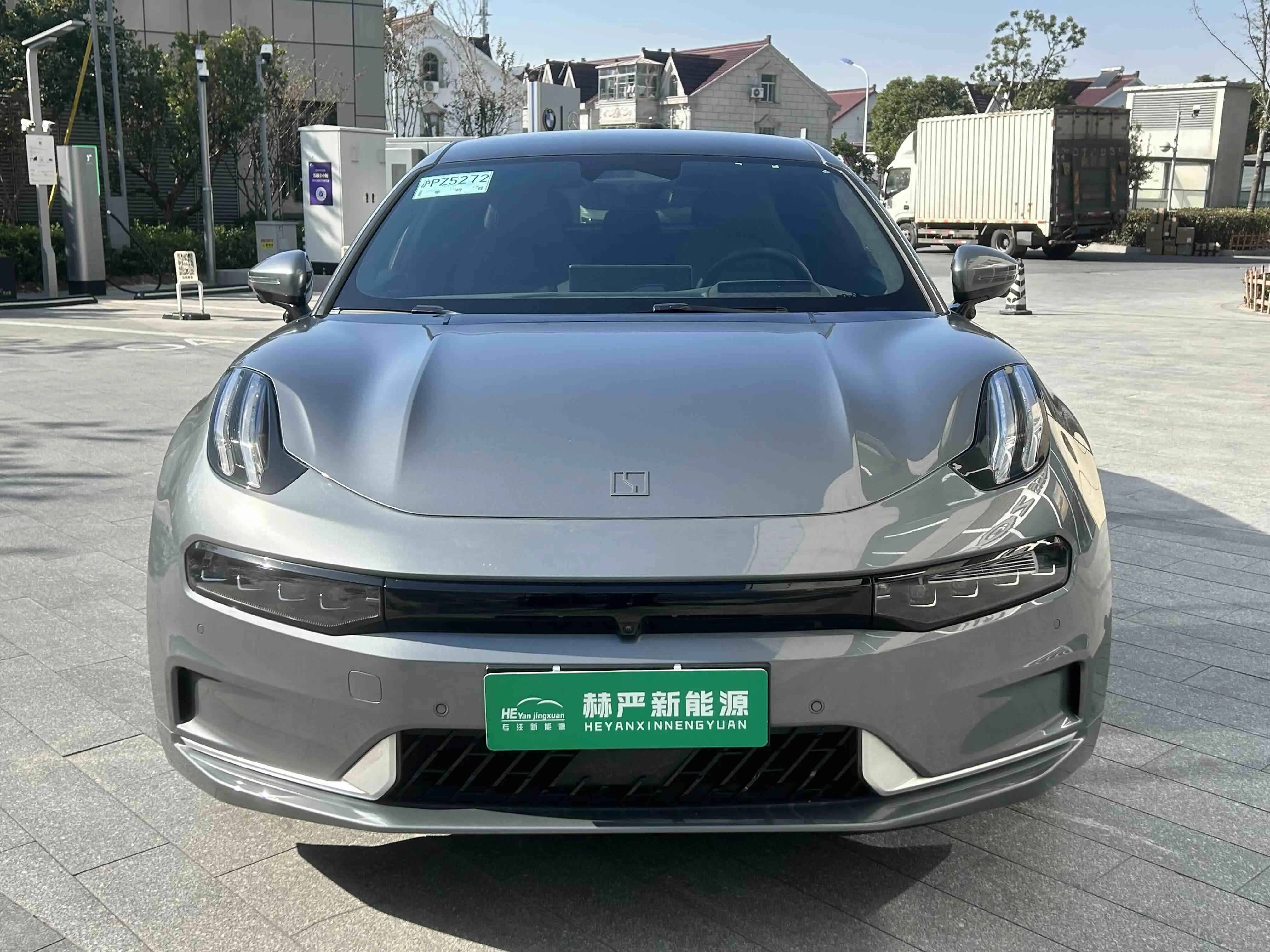 ZEEKR 001  из Китая