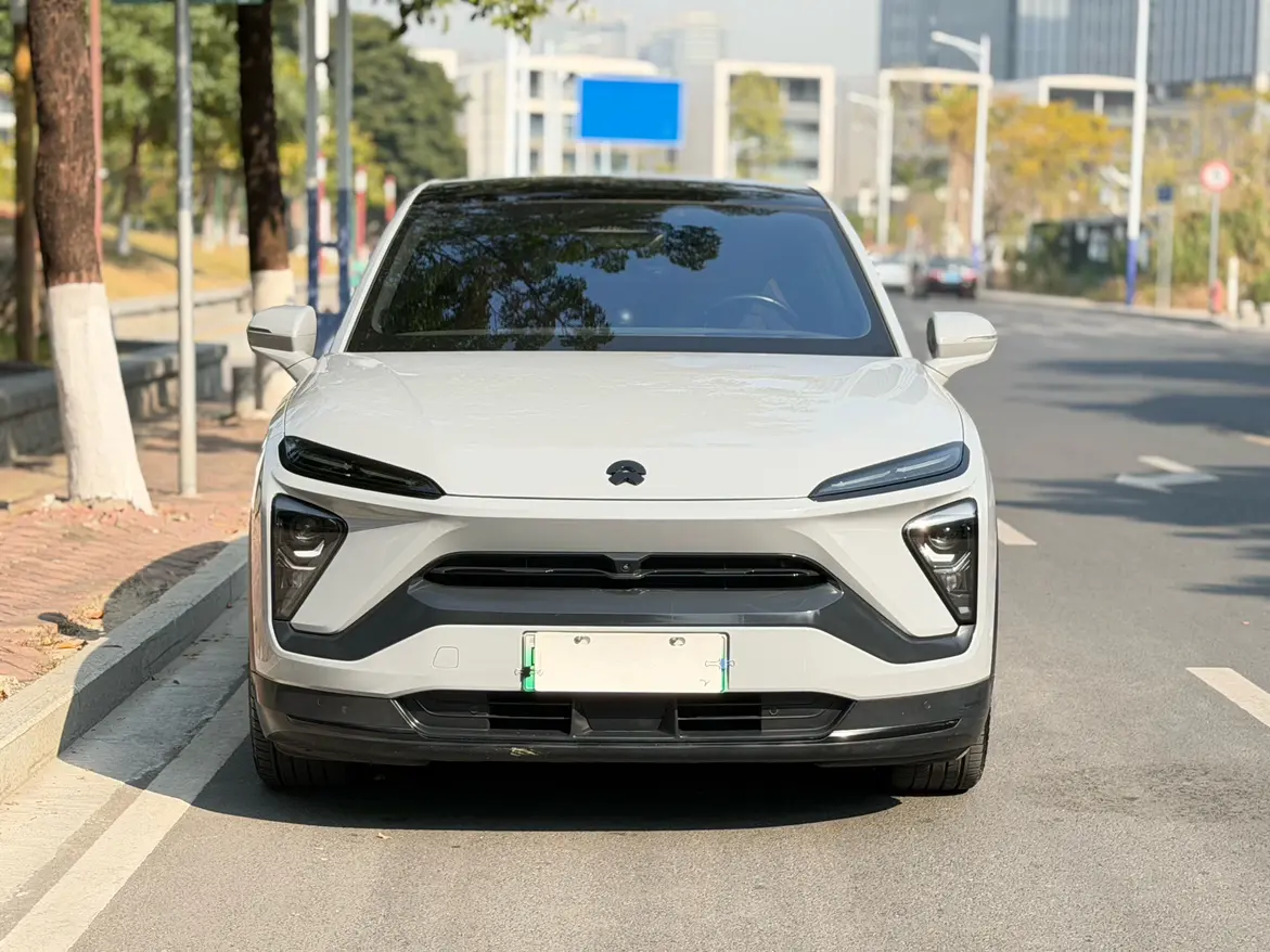 NIO EC6  из Китая