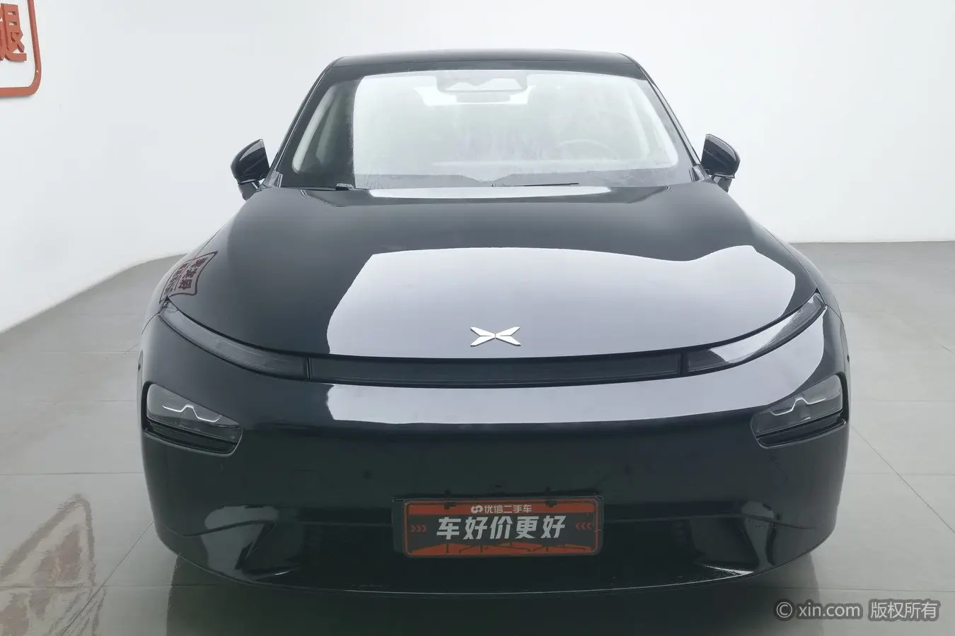 Xpeng P7  из Китая