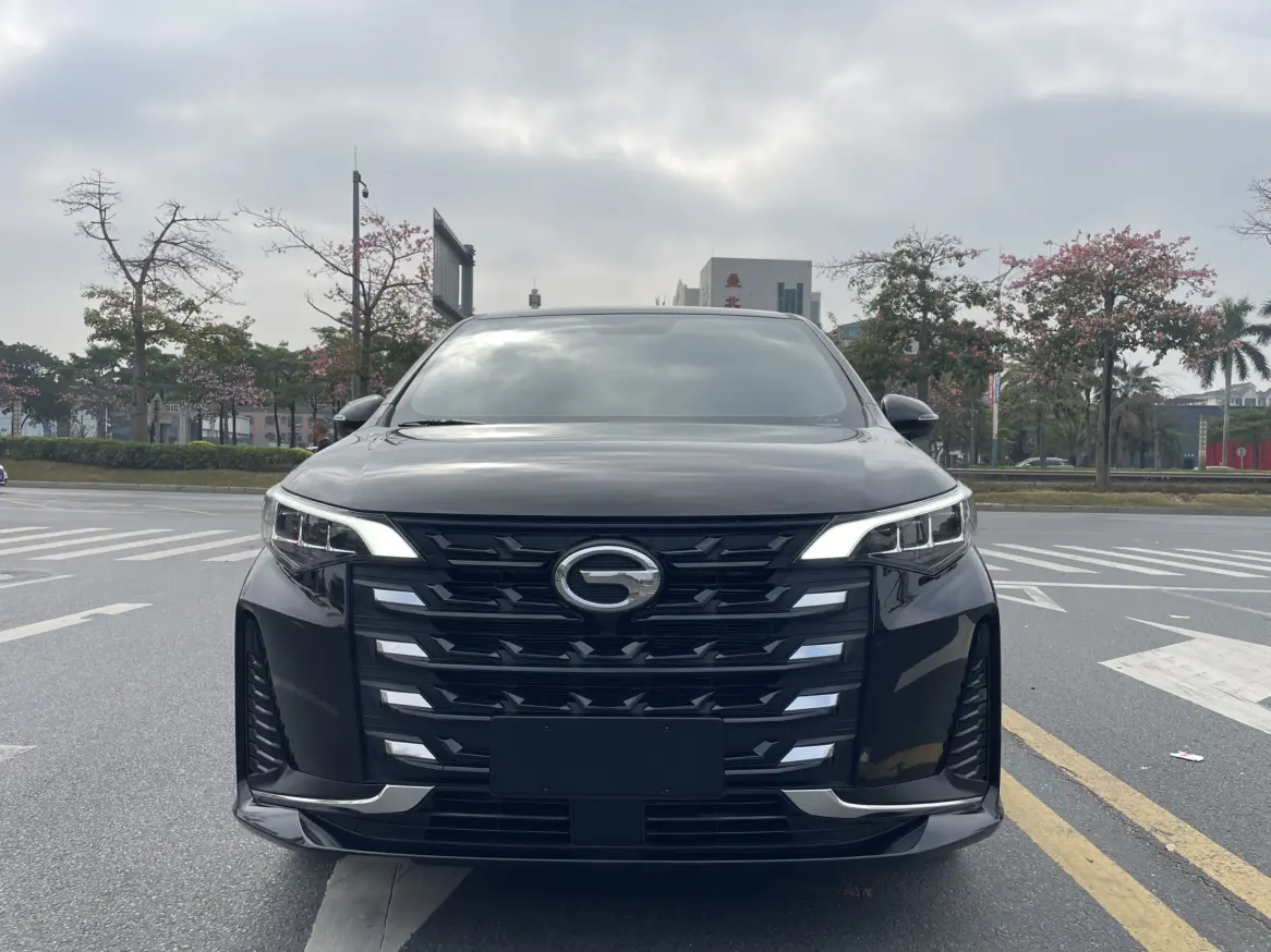 GAC Trumpchi M6  из Китая