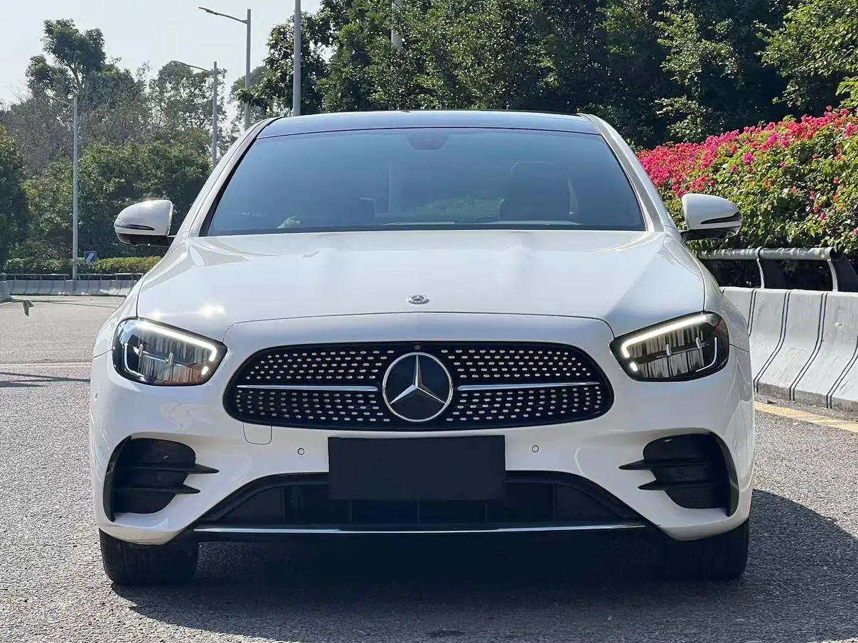 Mercedes-Benz E-Class  из Китая