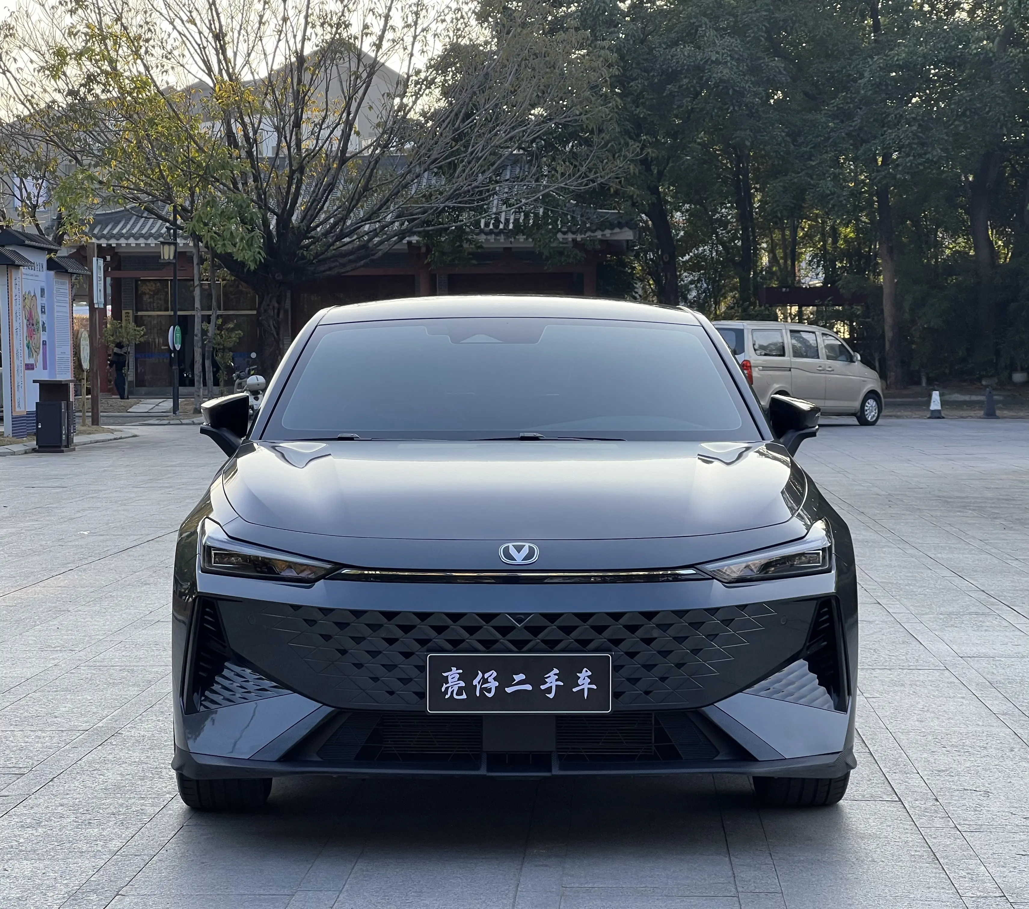 Changan UNI-V  из Китая