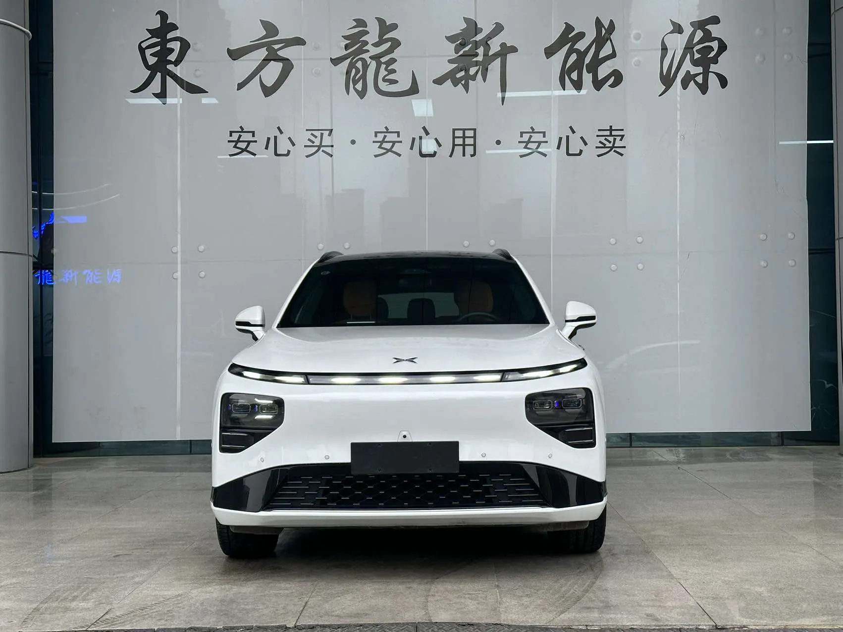 Xpeng G9  из Китая