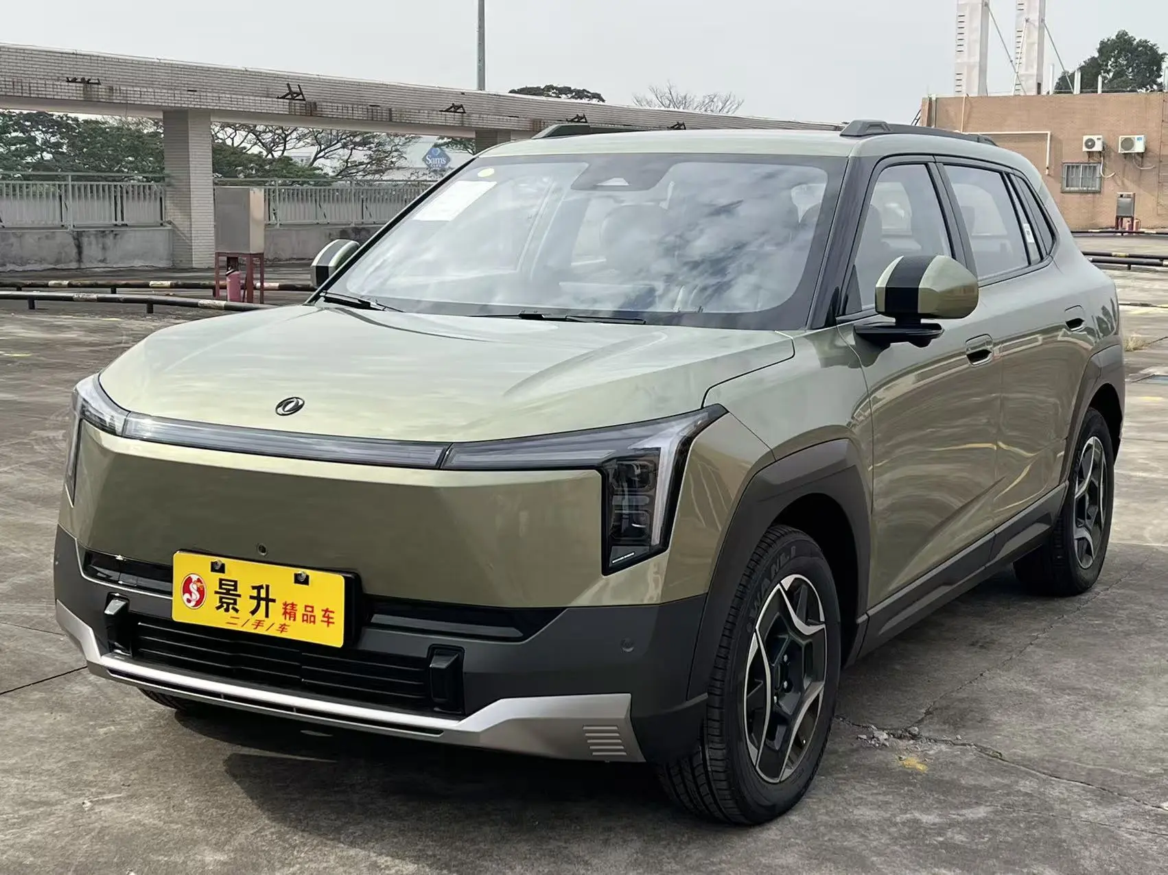 Dongfeng Nano 06  из Китая