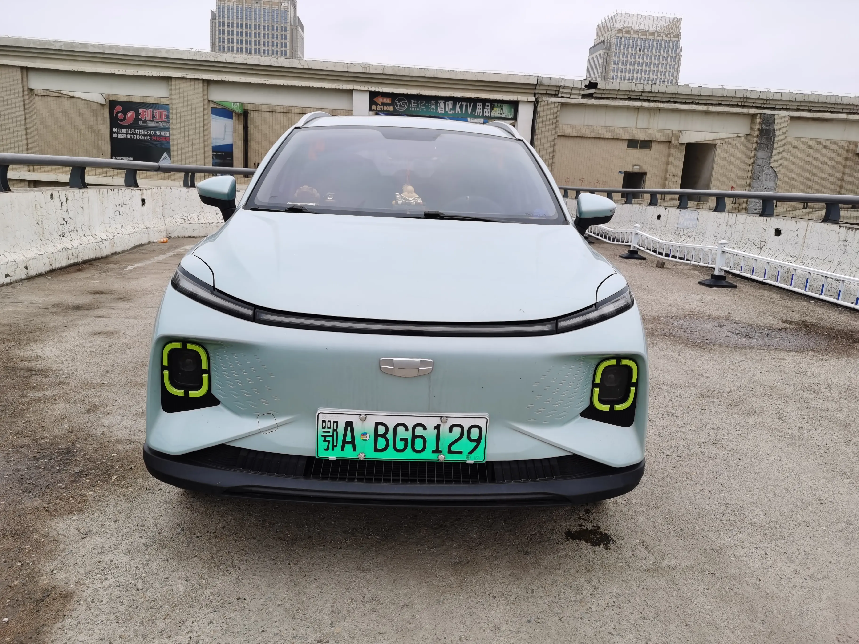 Geely Geometry E Firefly  из Китая