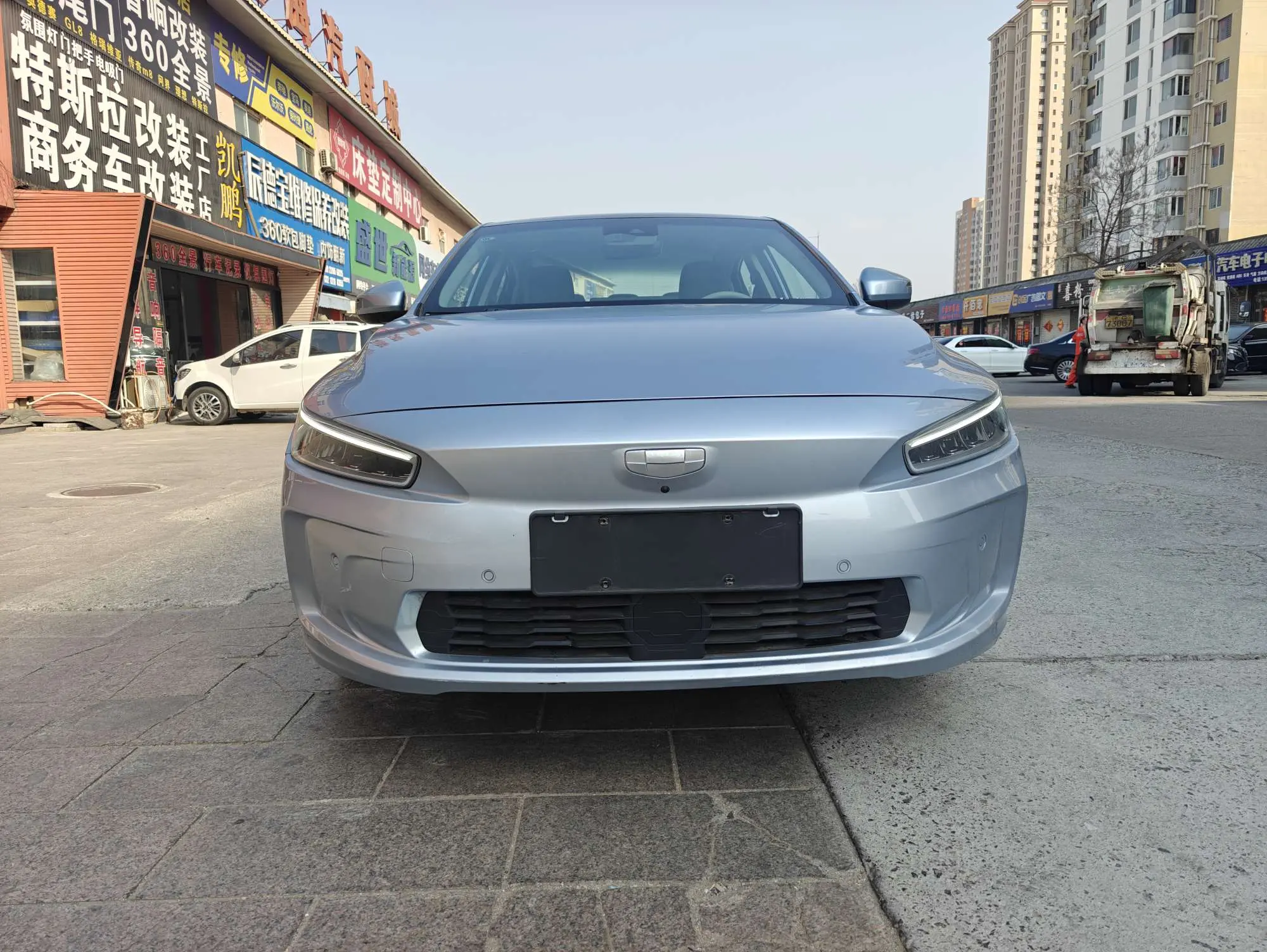 Geely Geometry A  из Китая