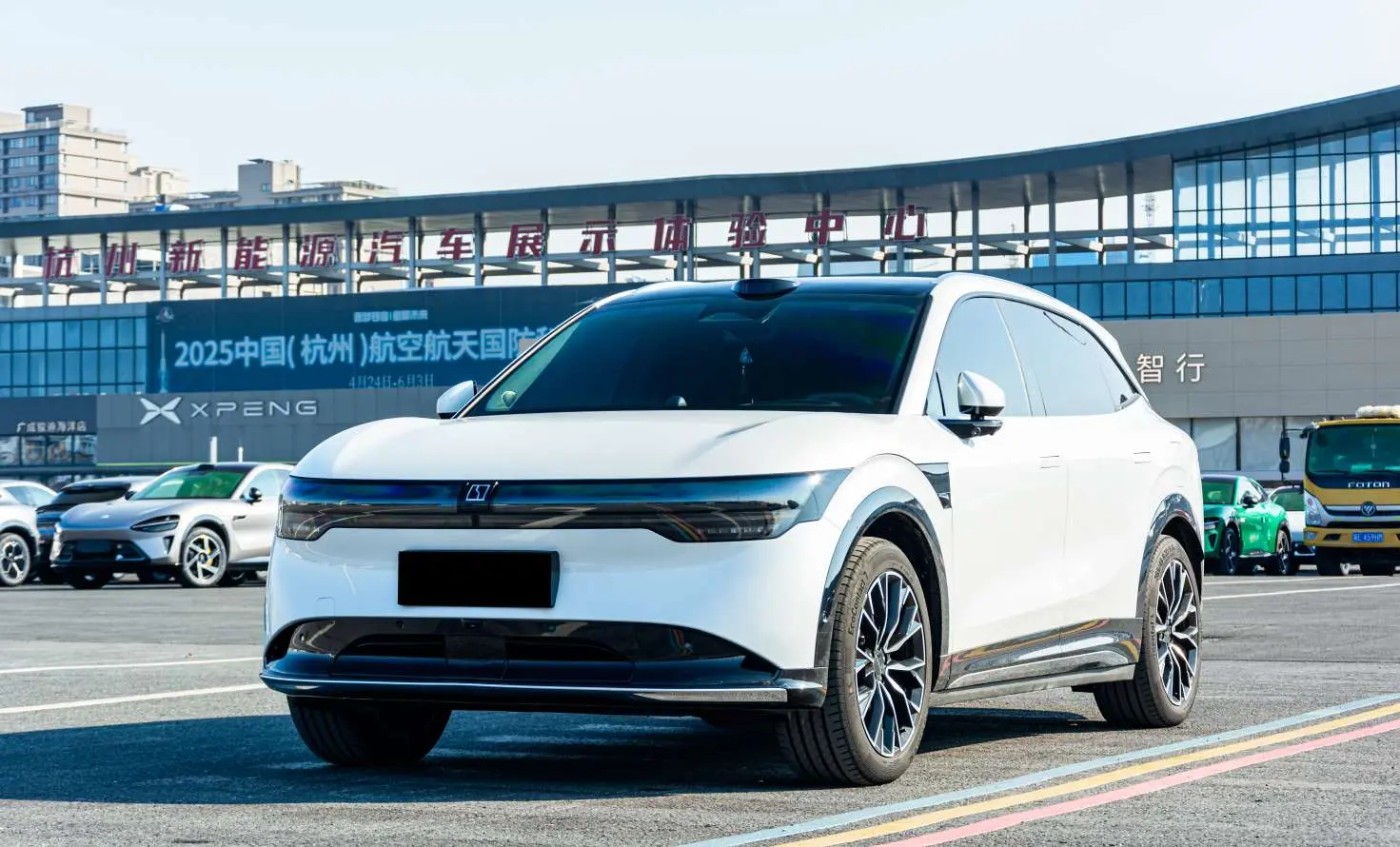 ZEEKR 7X  из Китая