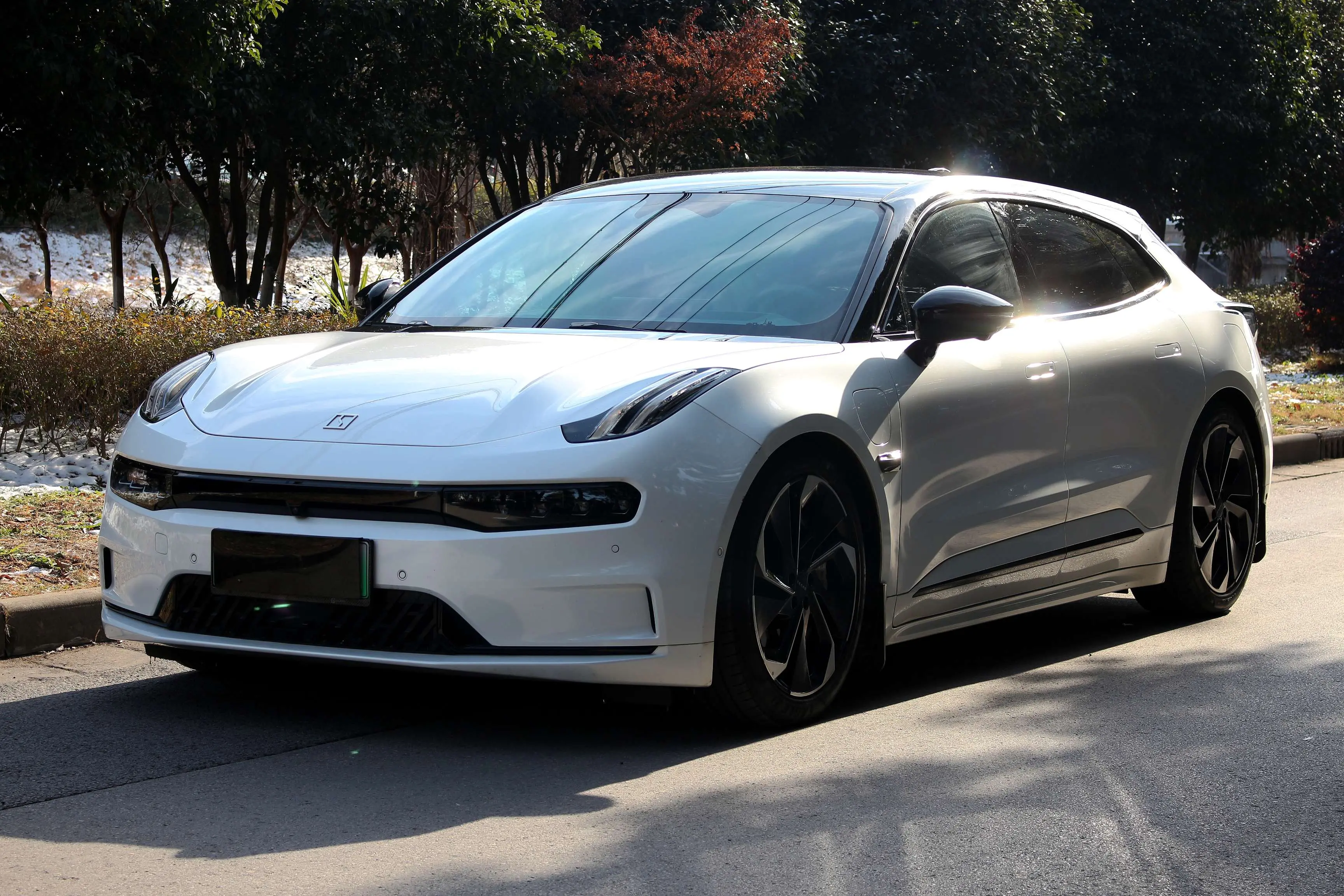 ZEEKR 001  из Китая