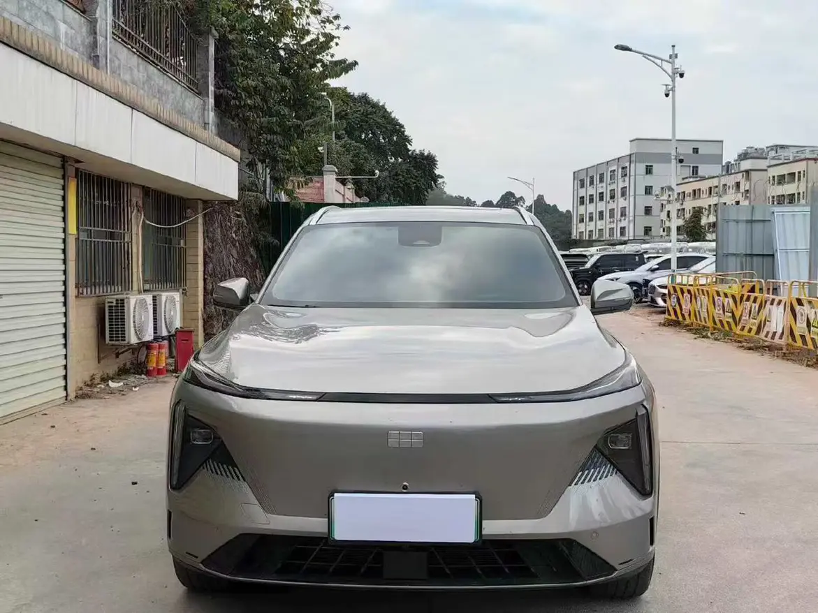 Geely Galaxy L7  из Китая