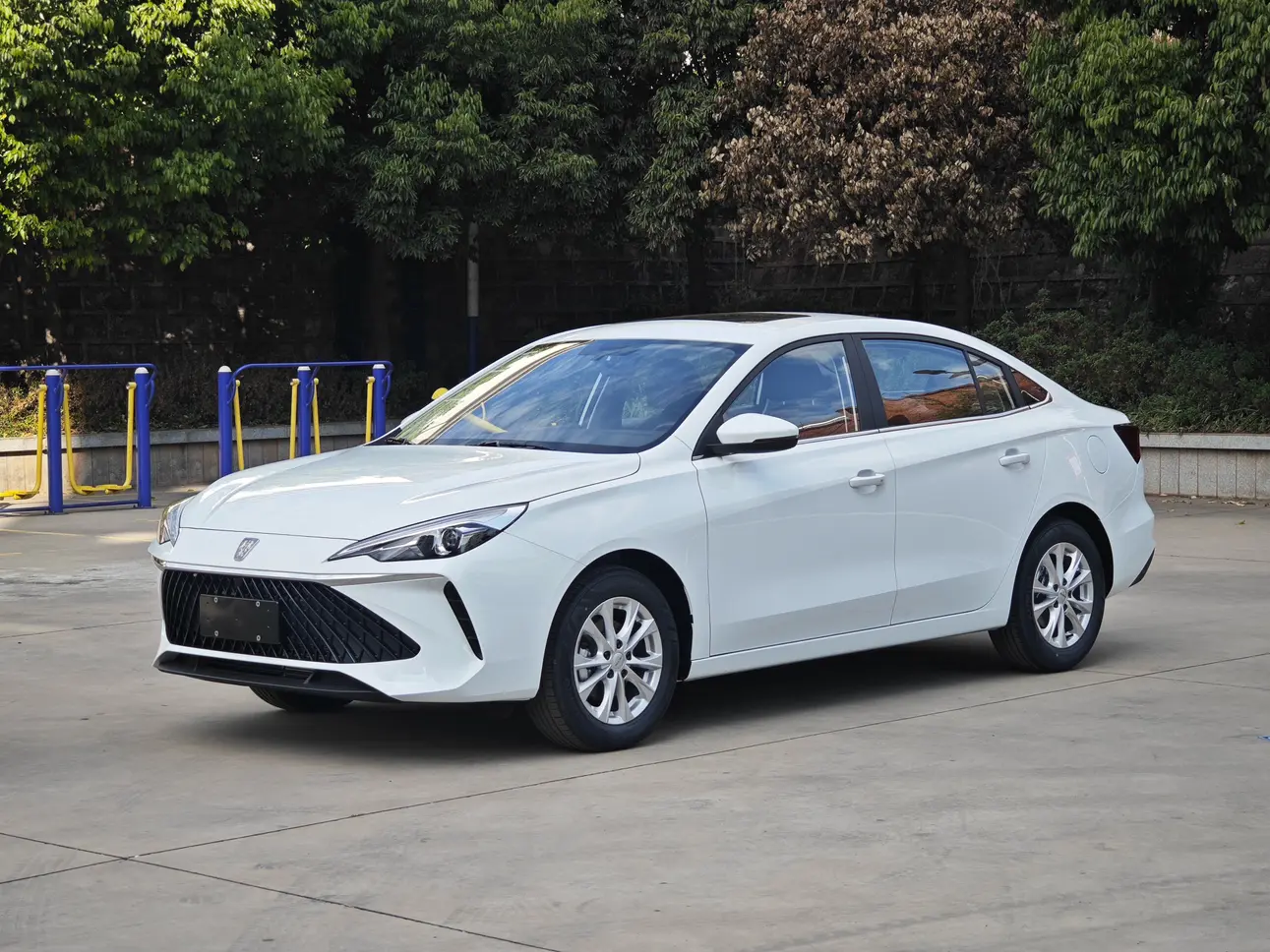 Roewe i5  из Китая