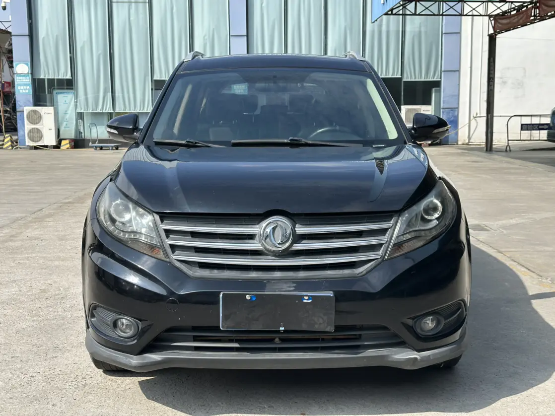 Dongfeng Fengon 580  из Китая