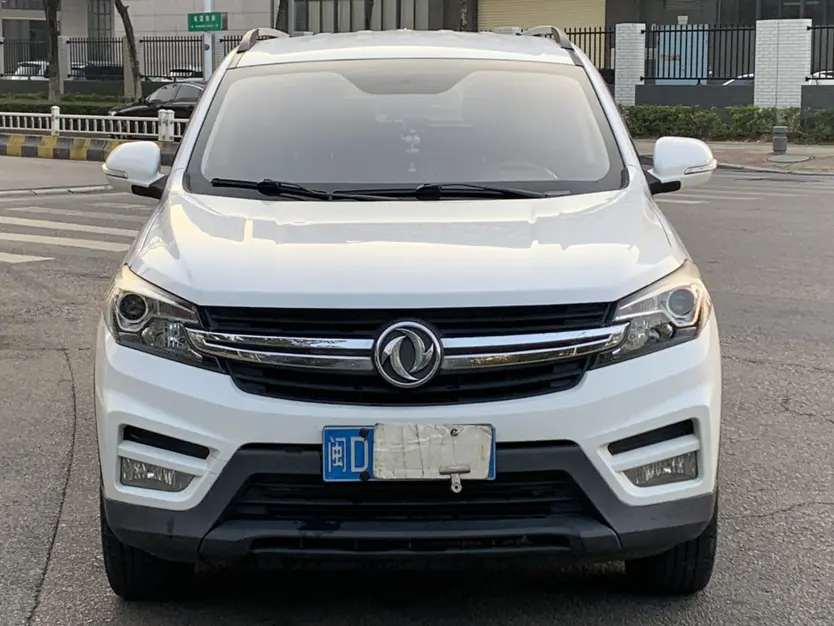 Dongfeng Scenery S560  из Китая