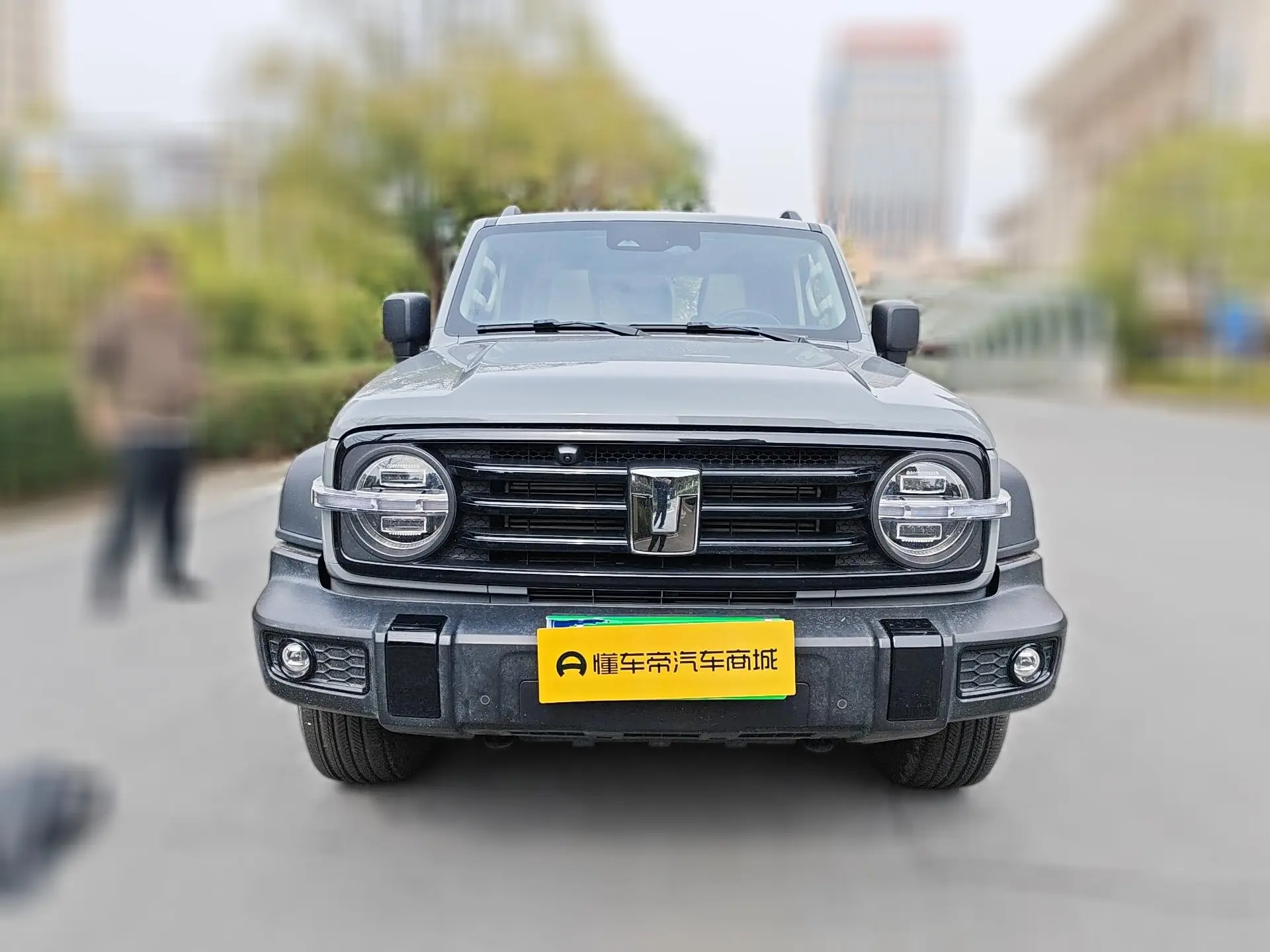 Tank 300  из Китая