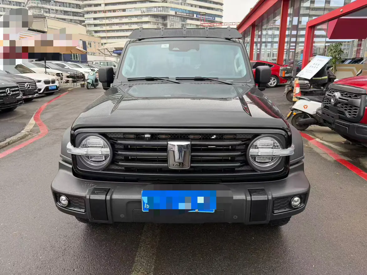 Tank 300  из Китая