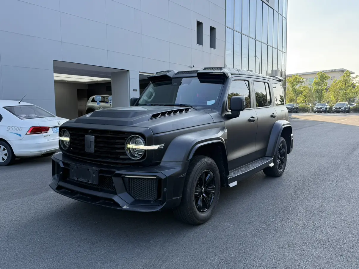 Tank 300  из Китая