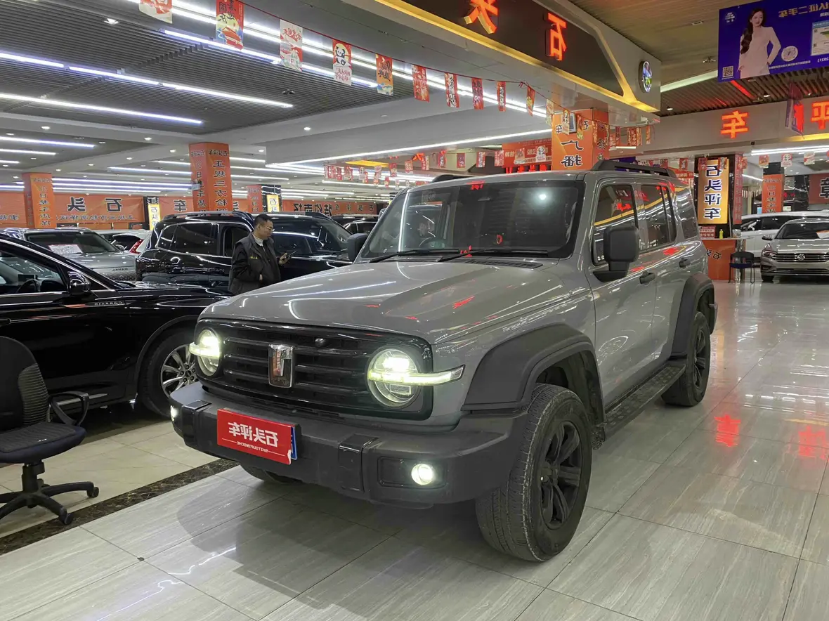 Tank 300  из Китая