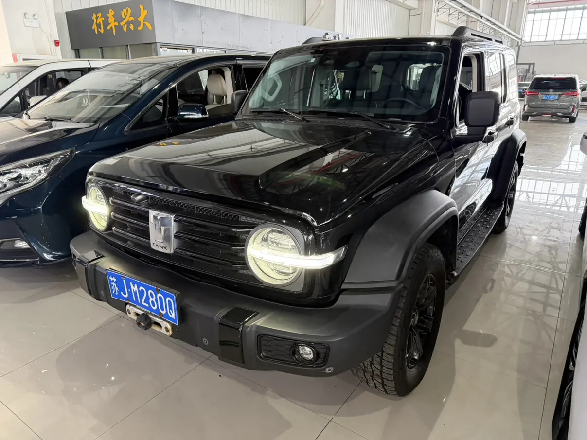 Tank 300  из Китая