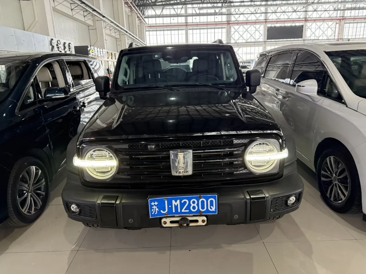 Tank 300  из Китая