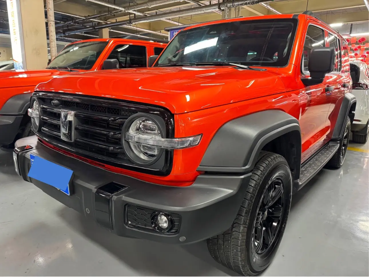 Tank 300  из Китая