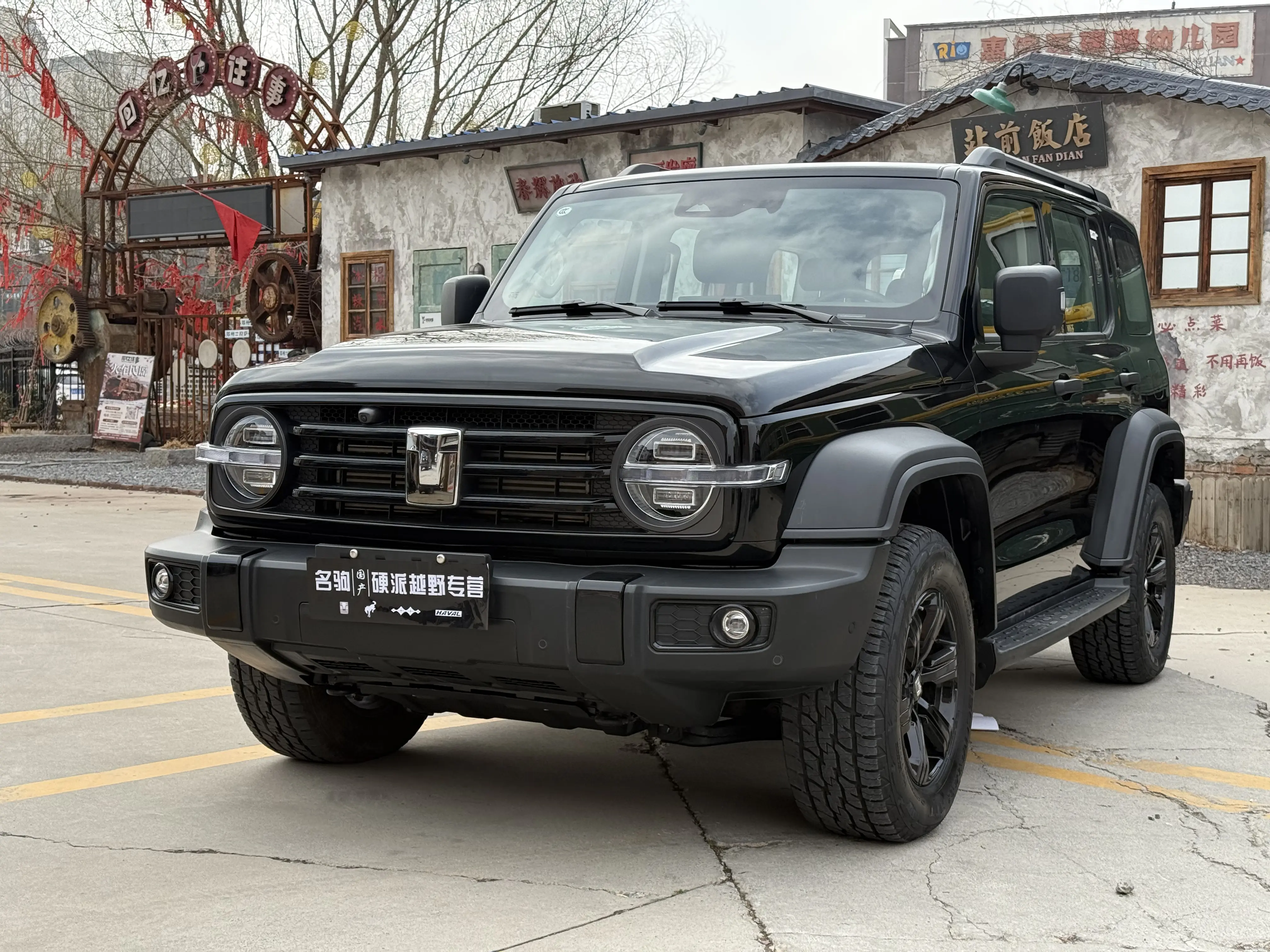 Tank 300  из Китая