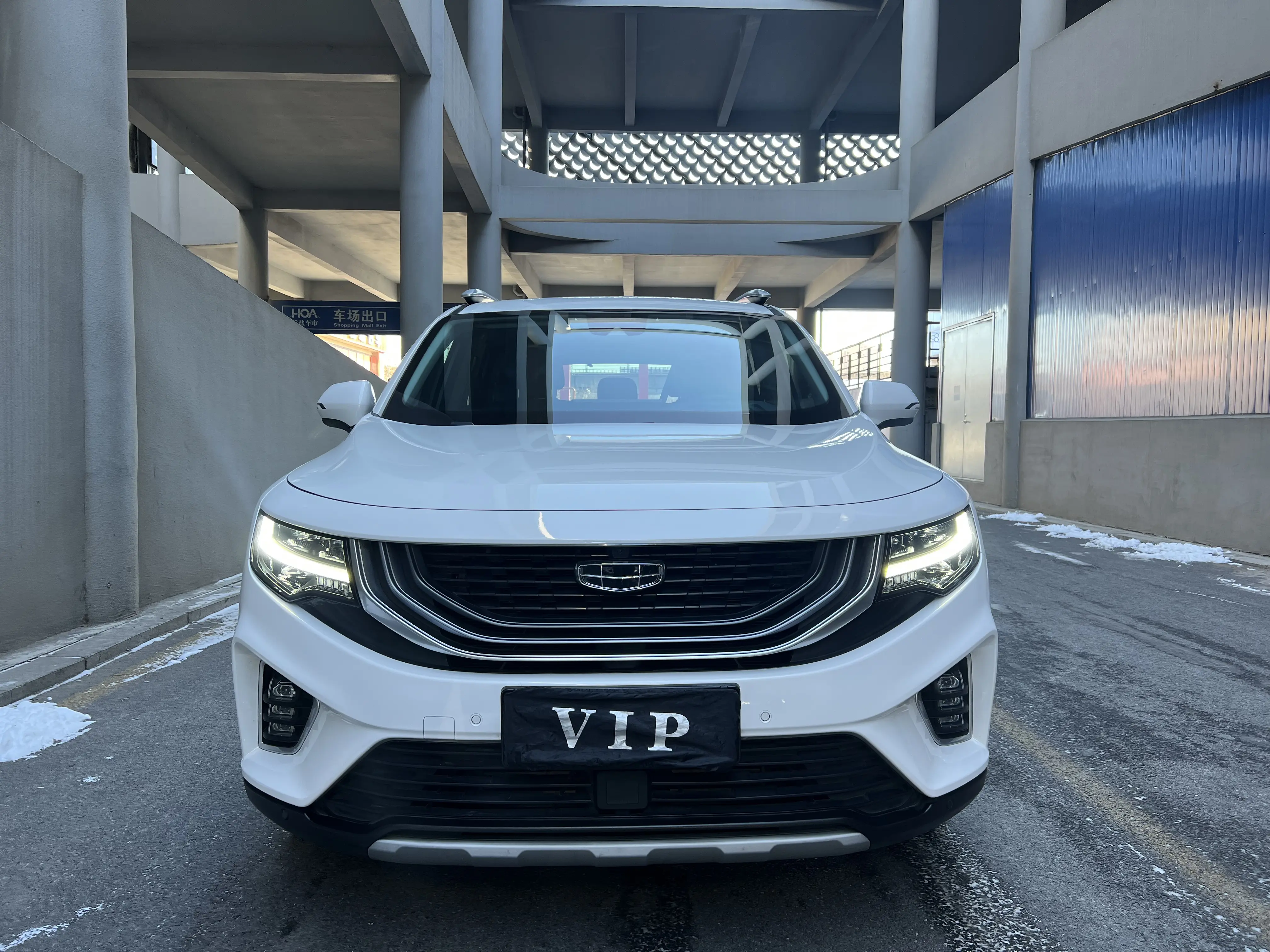 Geely Okavango  из Китая