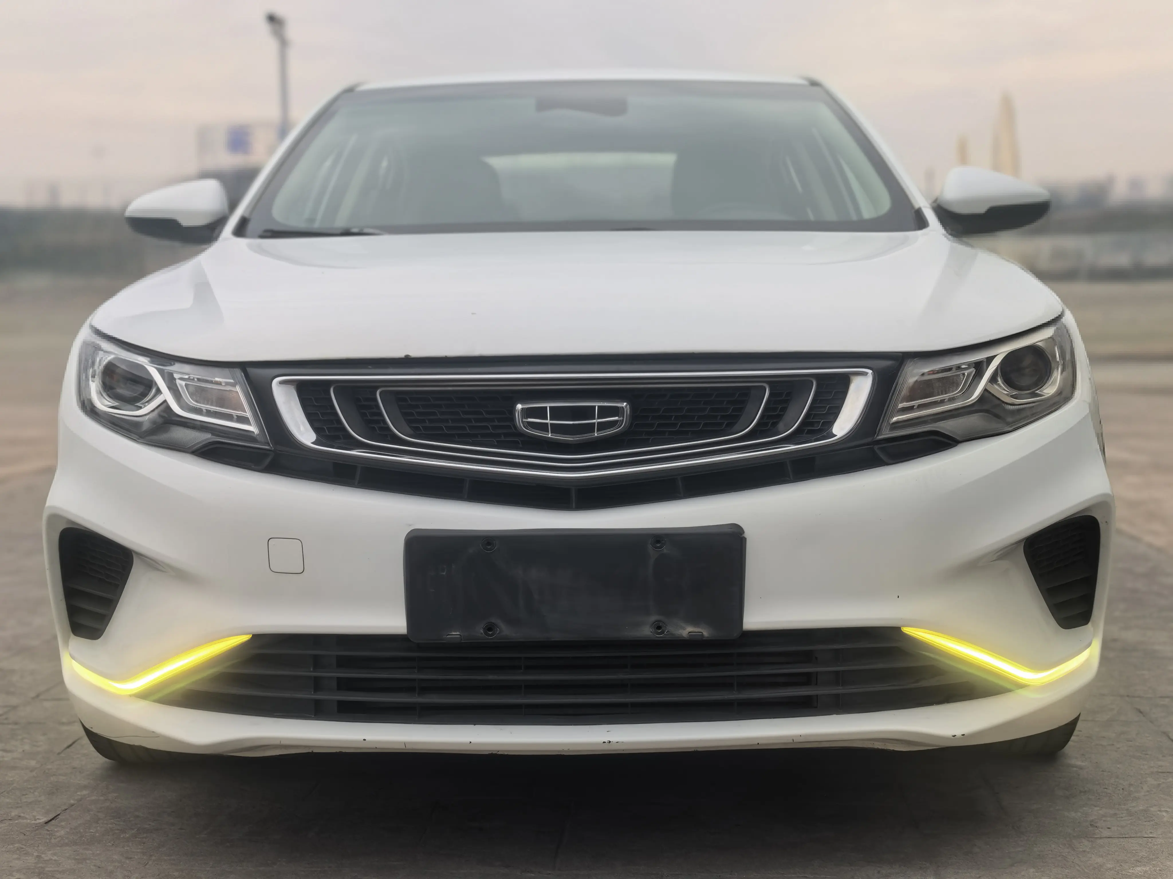 Geely Emgrand GL  из Китая