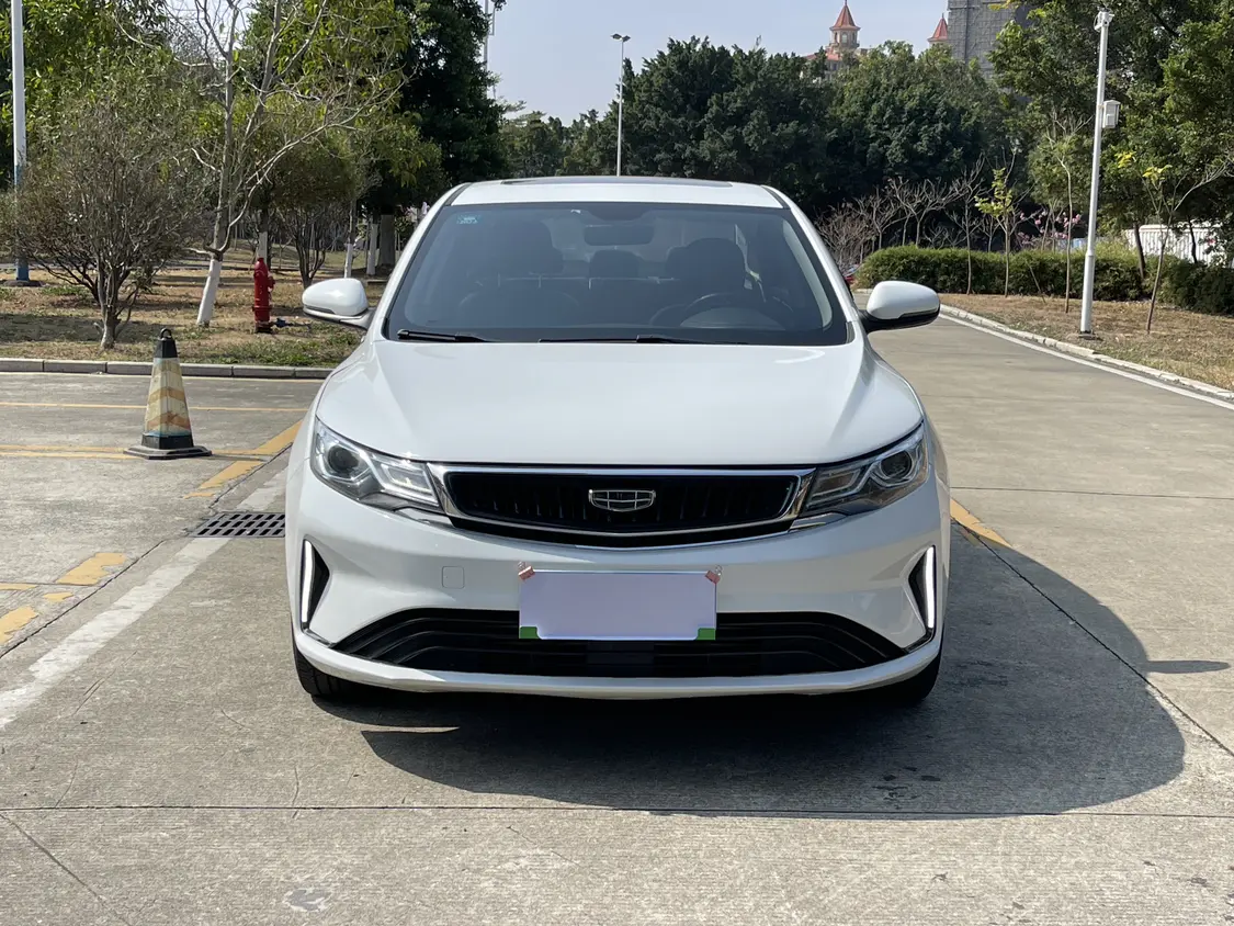 Geely Emgrand GL  из Китая