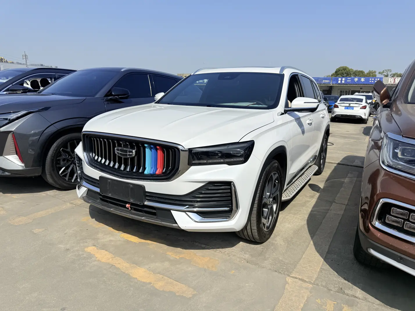 Geely Monjaro (Xingyue L)  из Китая