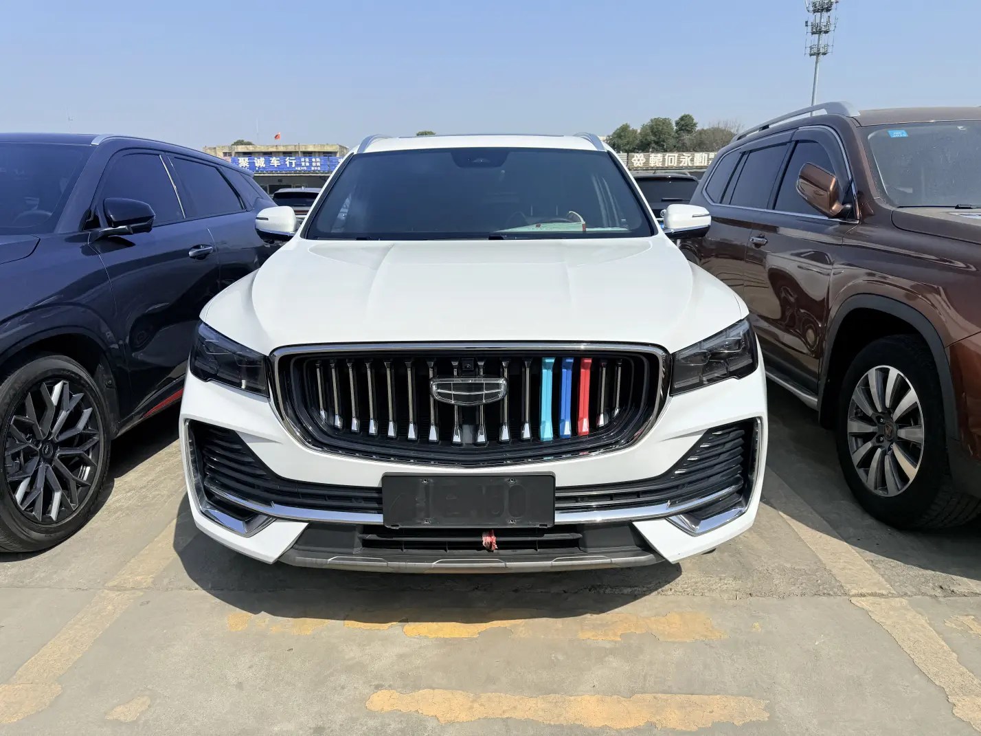Geely Monjaro (Xingyue L)  из Китая