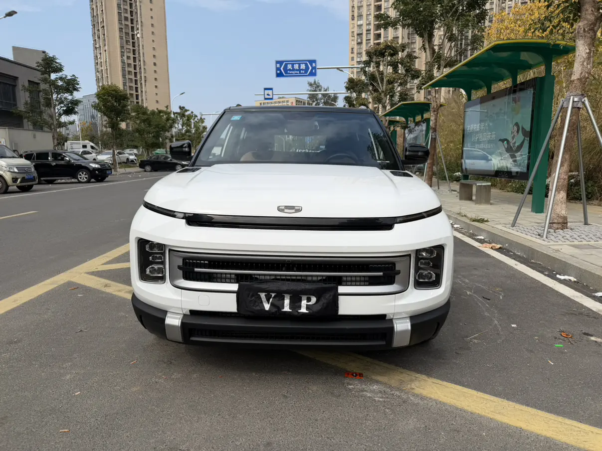 Geely ICON  из Китая