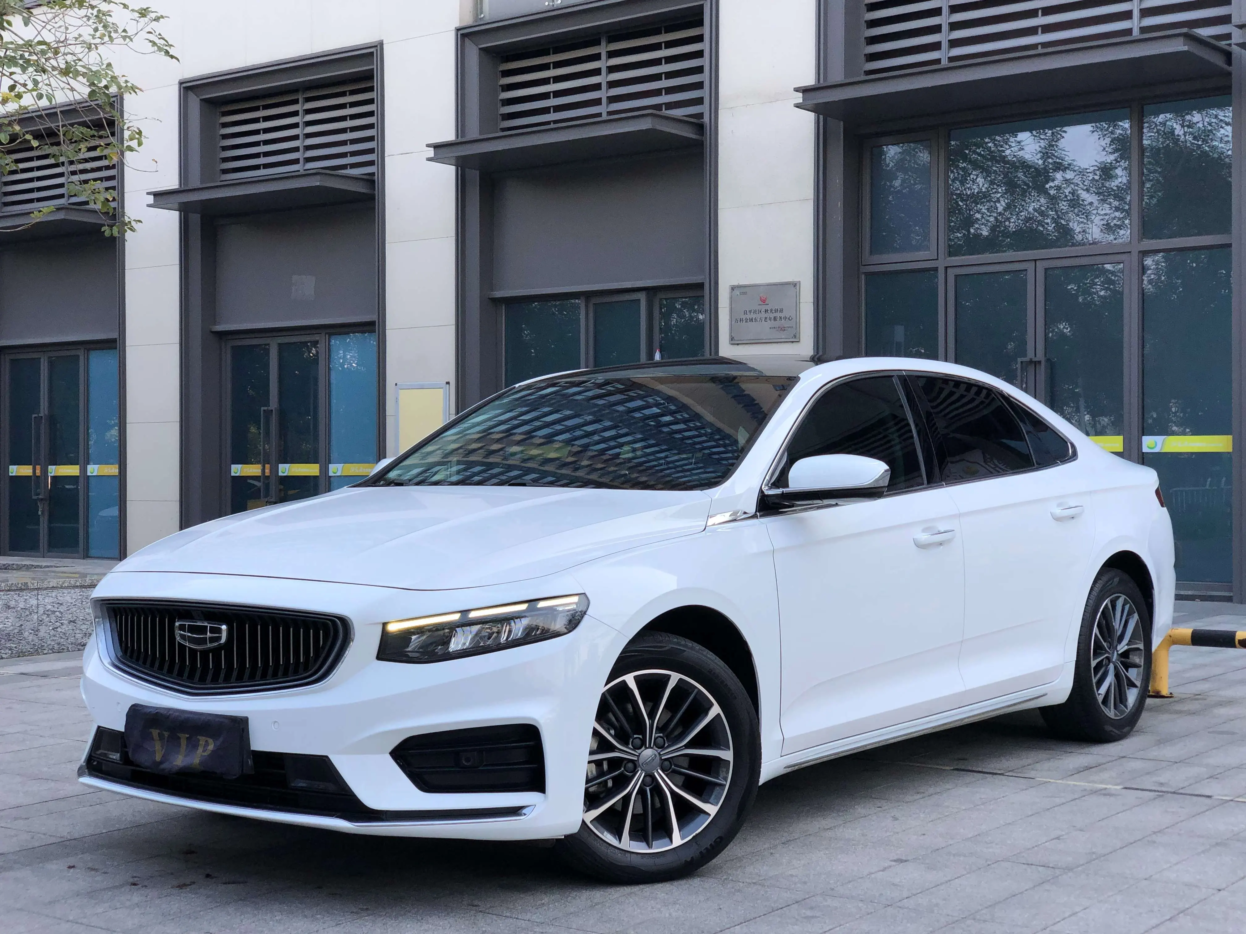 Geely Xing Rui  из Китая