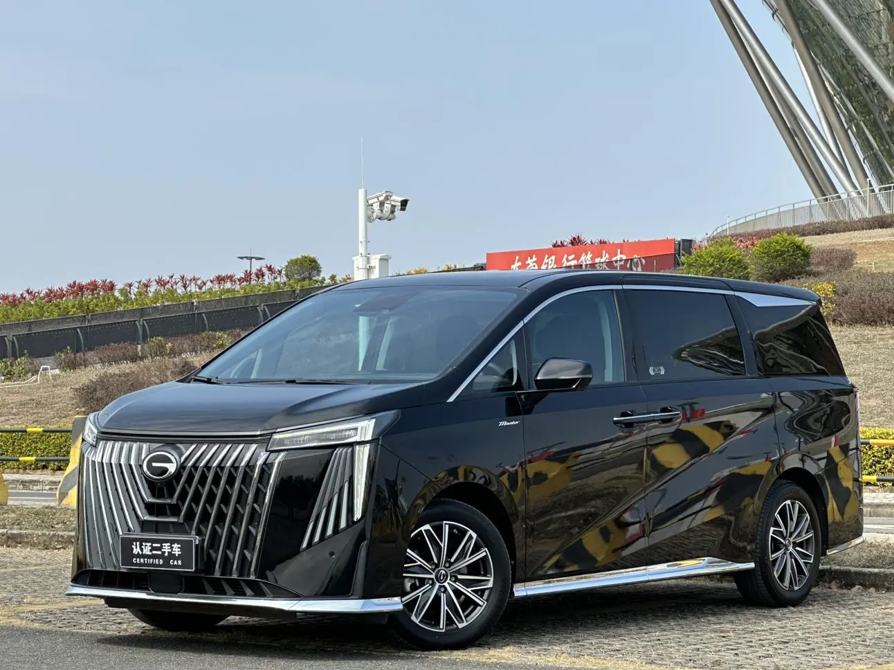 GAC Trumpchi M8  из Китая