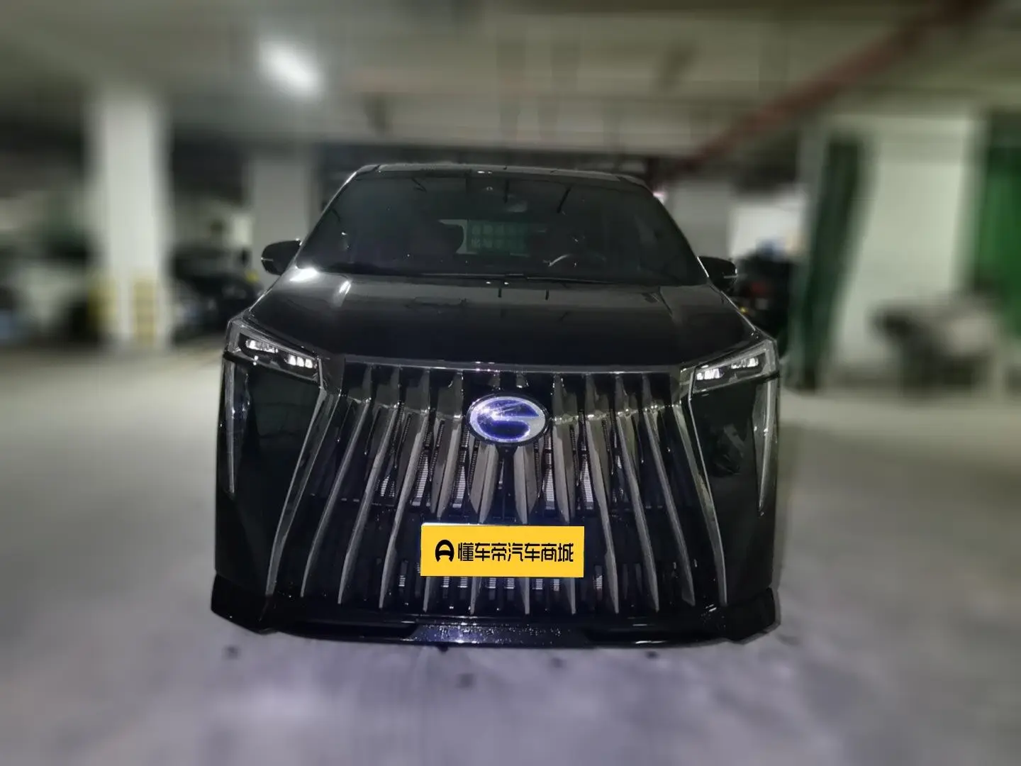 GAC Trumpchi M8  из Китая