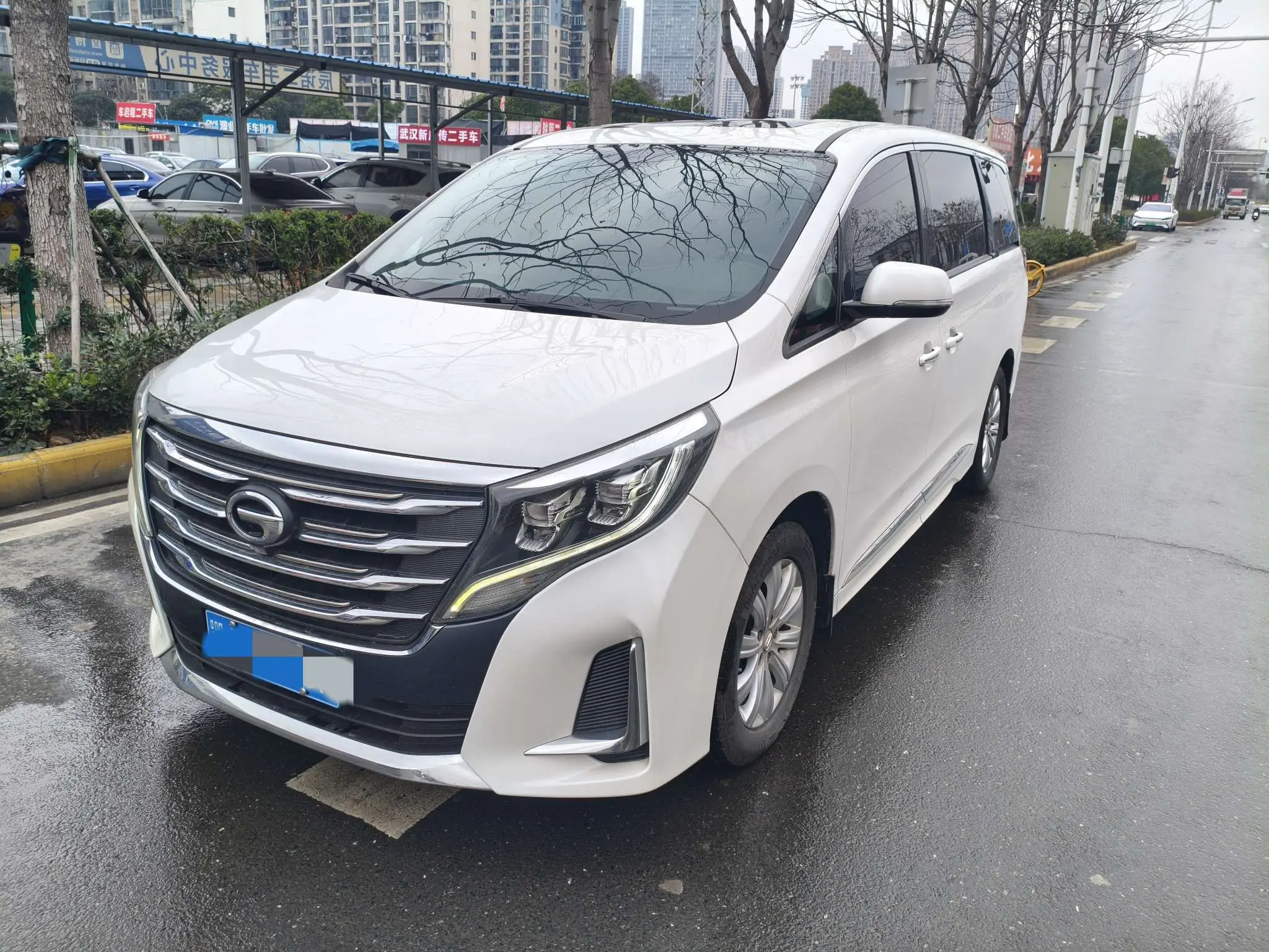 GAC Trumpchi M8  из Китая