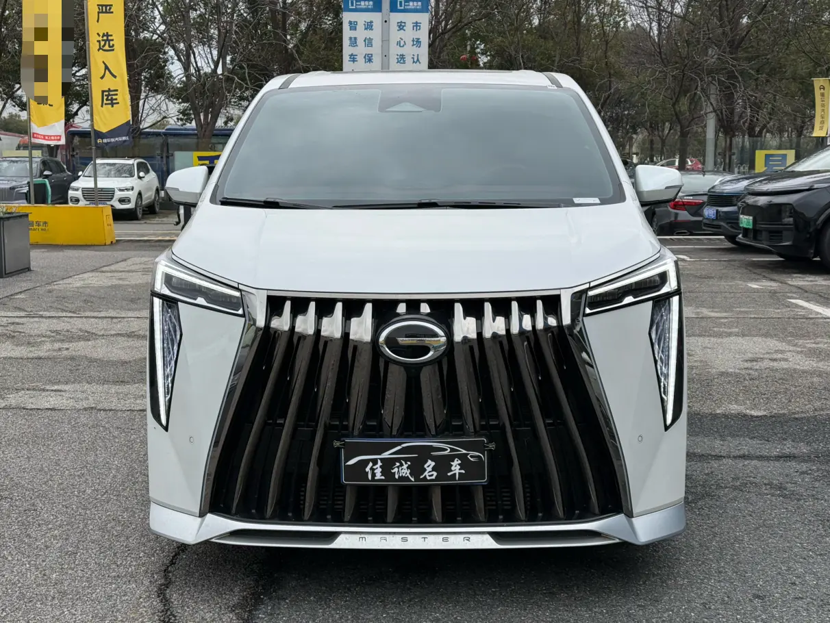 GAC Trumpchi M8  из Китая