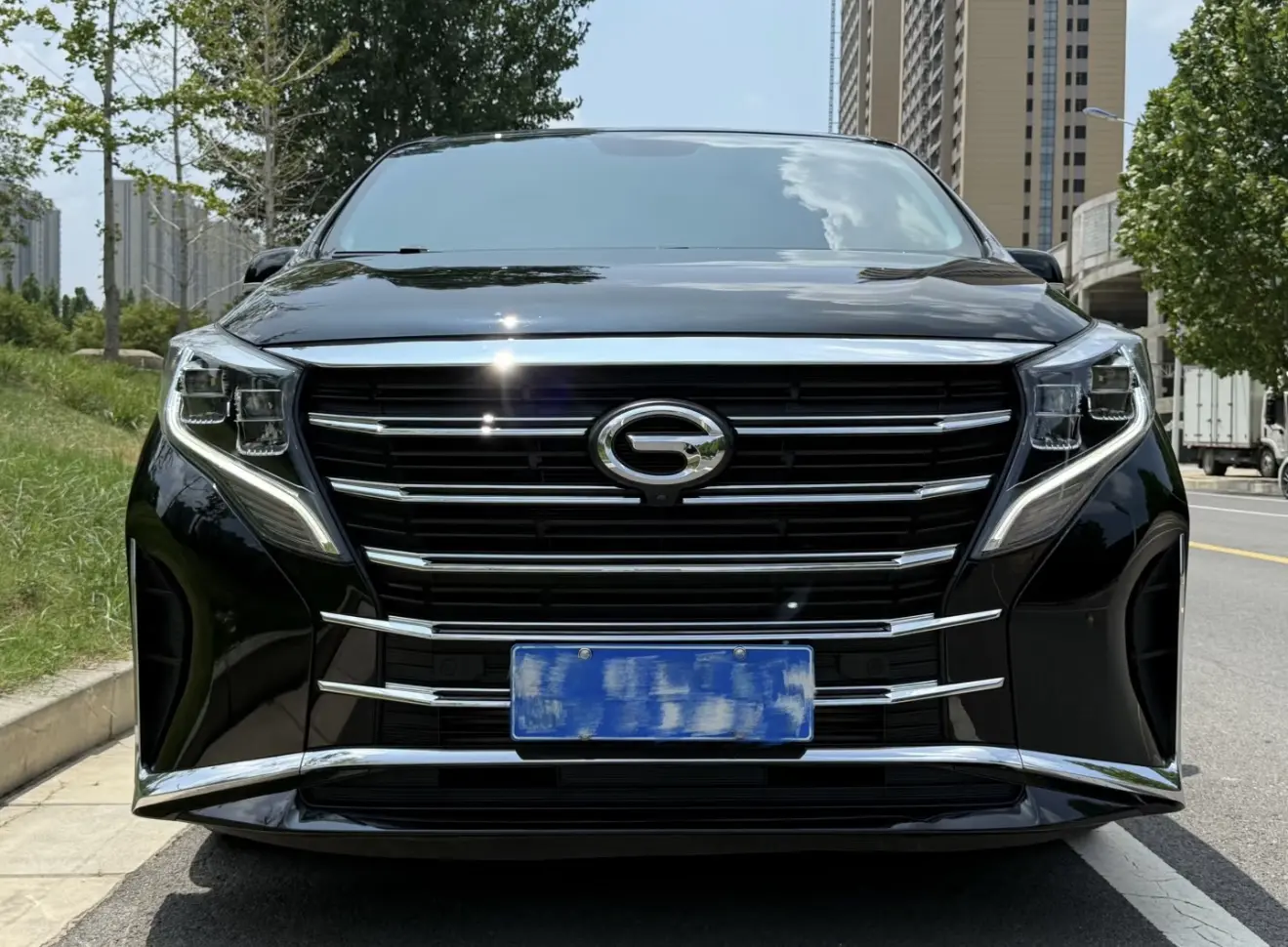 GAC Trumpchi M8  из Китая