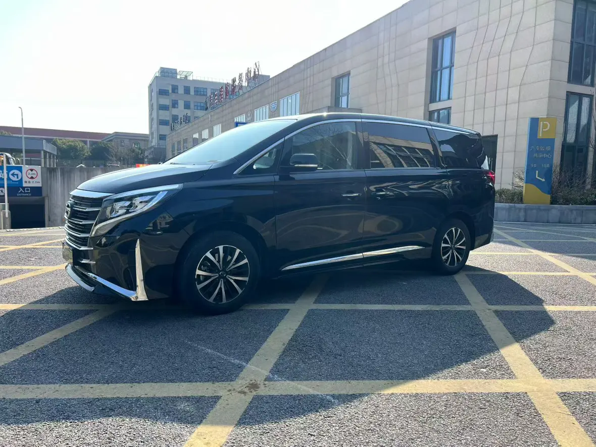 GAC Trumpchi M8  из Китая