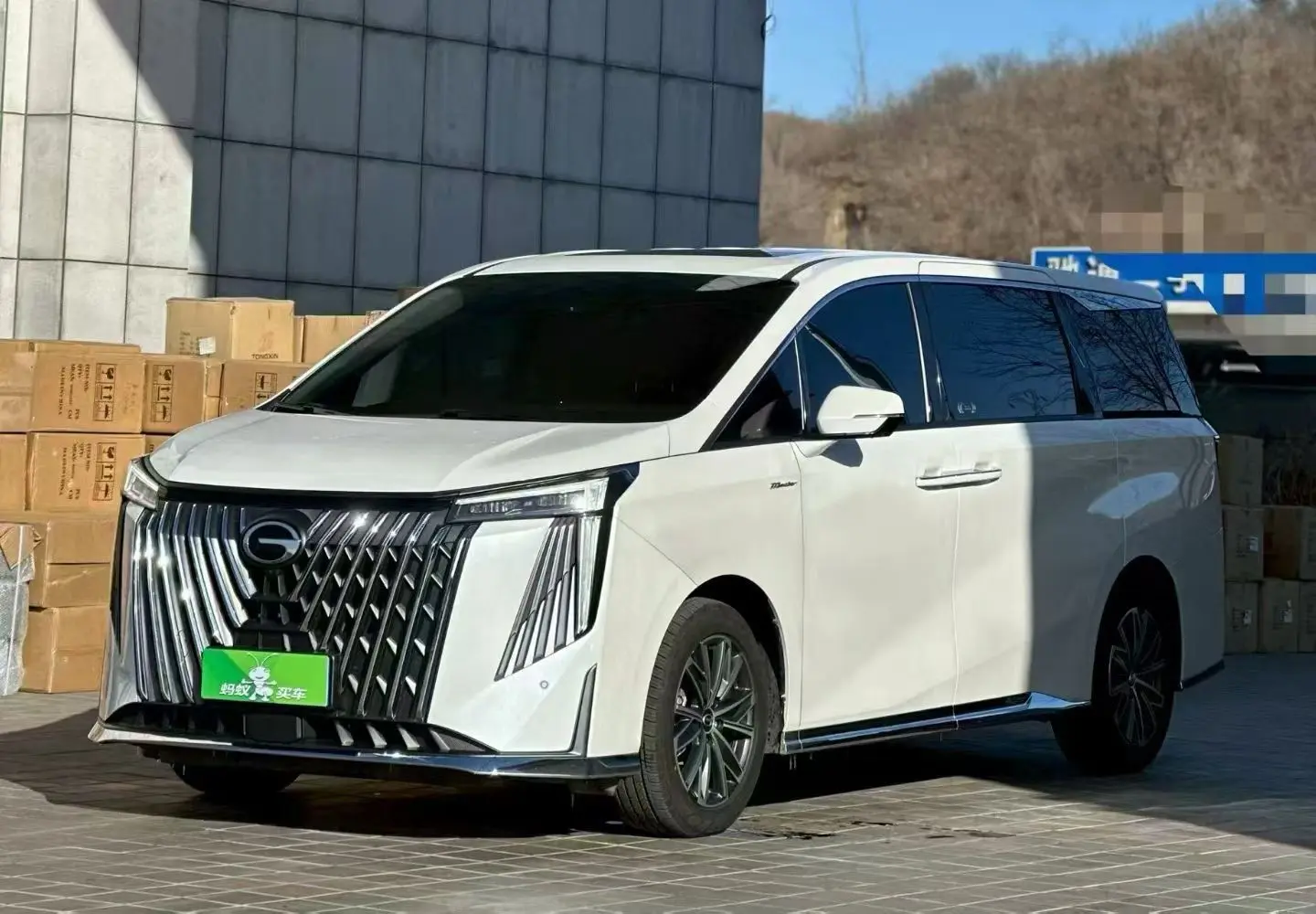 GAC Trumpchi M8  из Китая