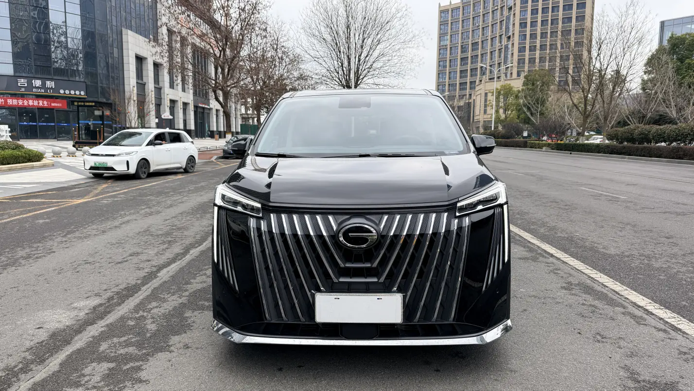 GAC Trumpchi M8  из Китая