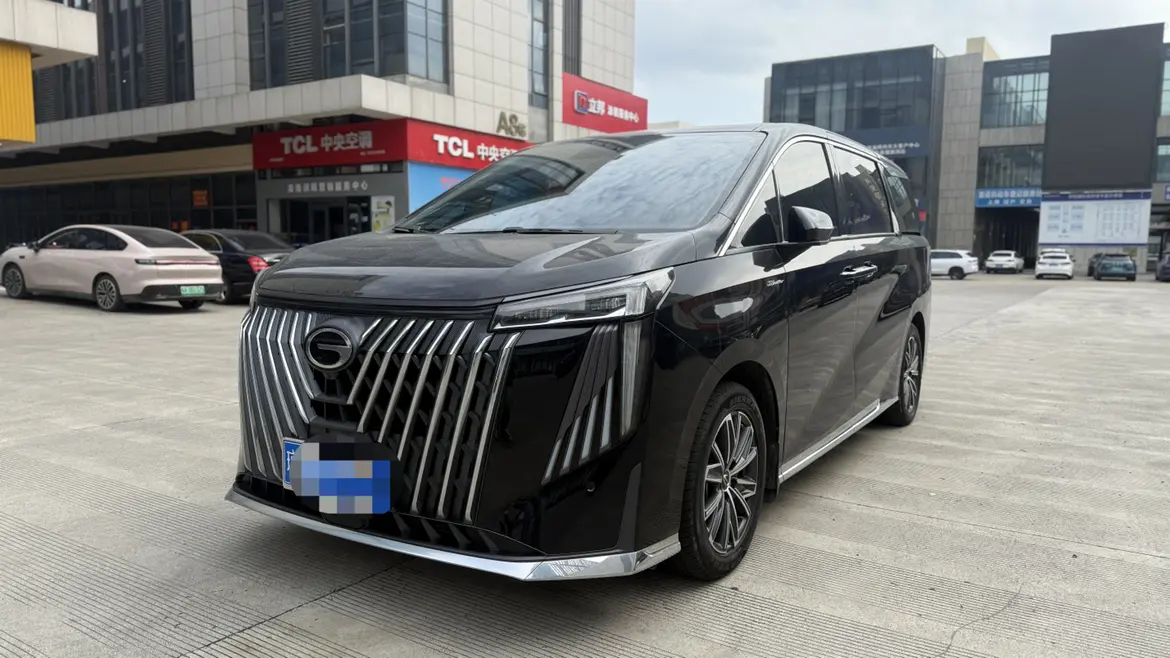 GAC Trumpchi M8  из Китая