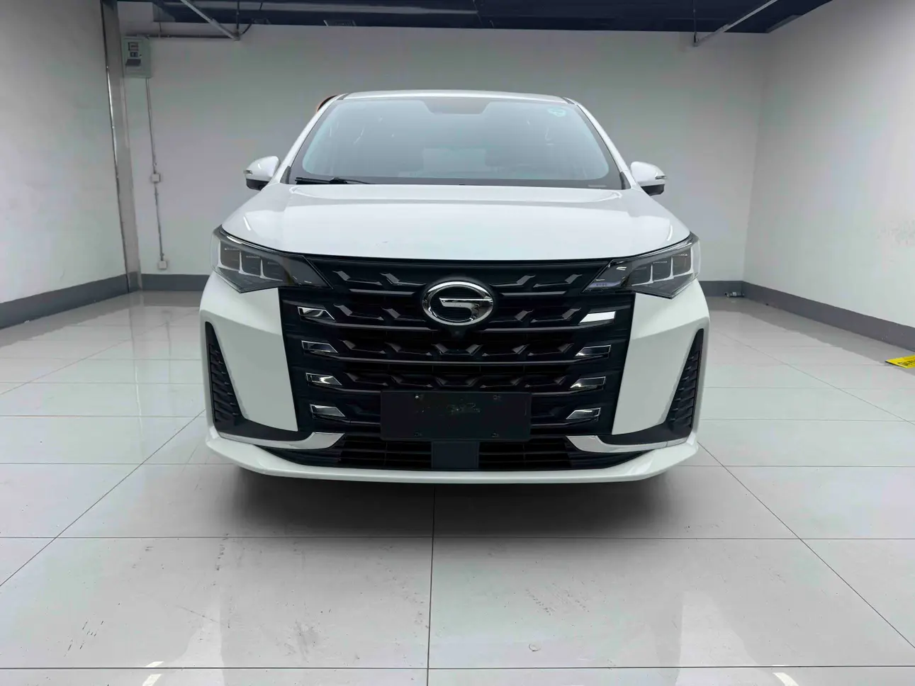 GAC Trumpchi M6  из Китая