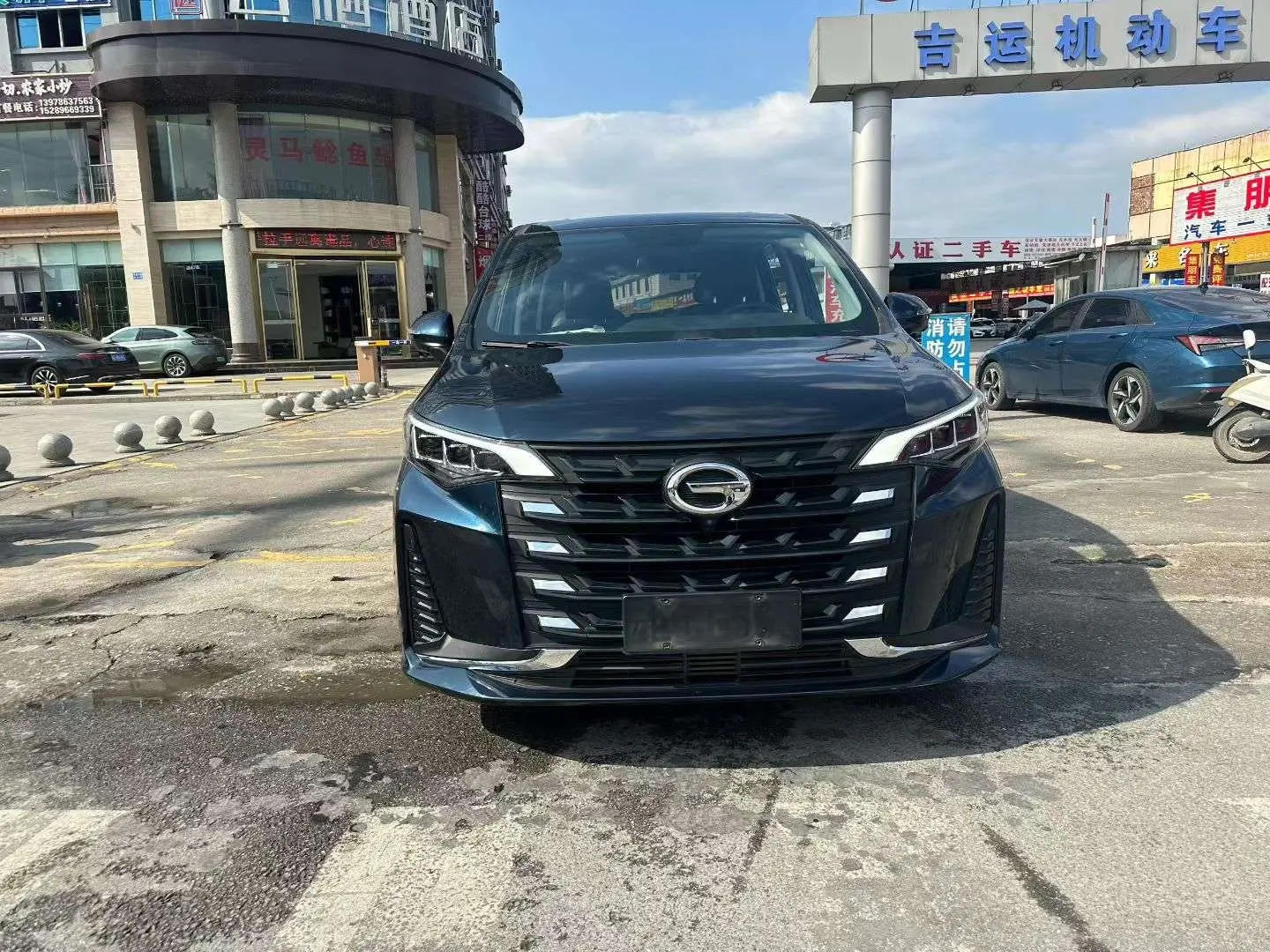 GAC Trumpchi M6  из Китая